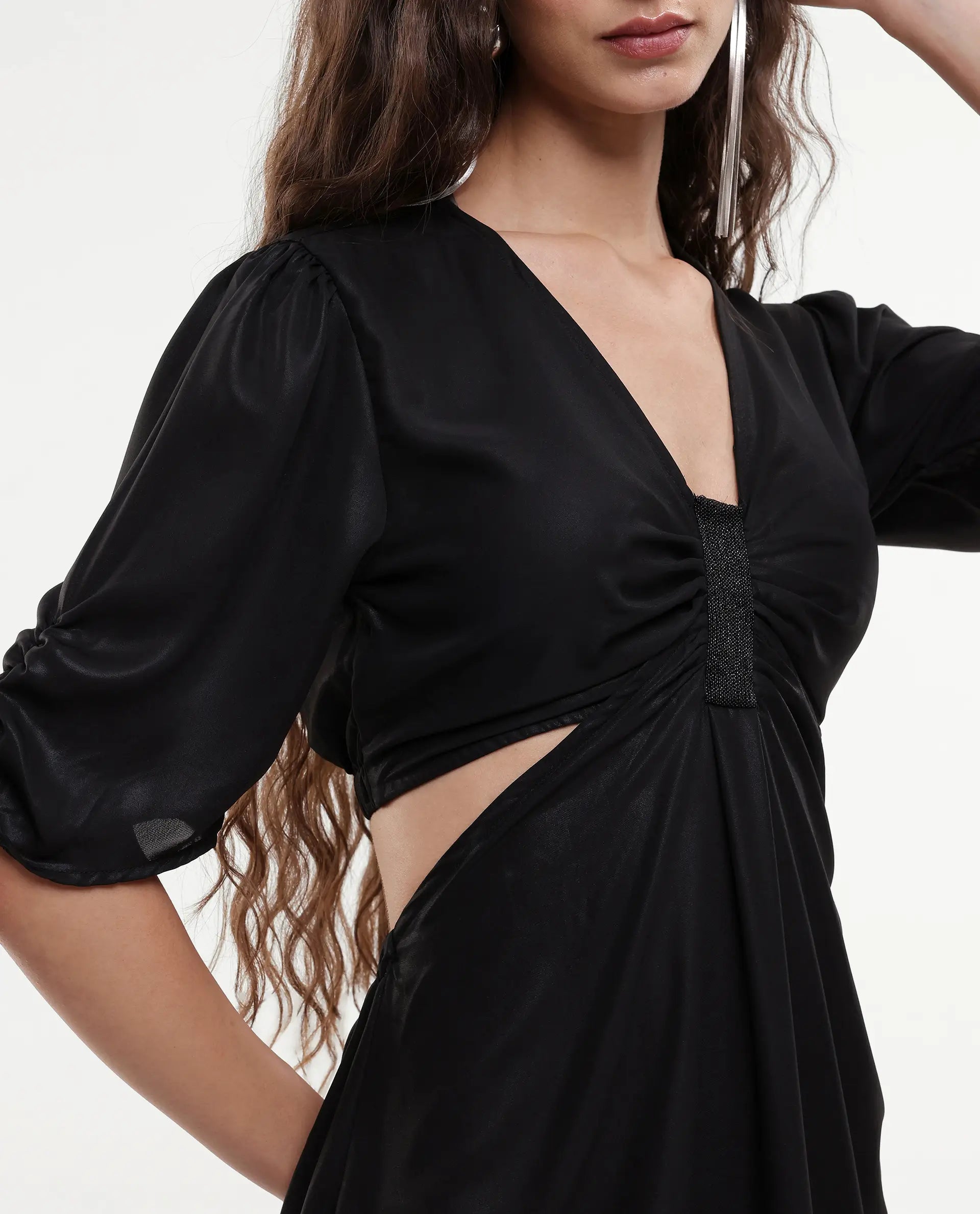 Rareism Women's Besman Black Polyester V-Neck Plain Balloon Sleeve Knee Length Fit And Flare Dress