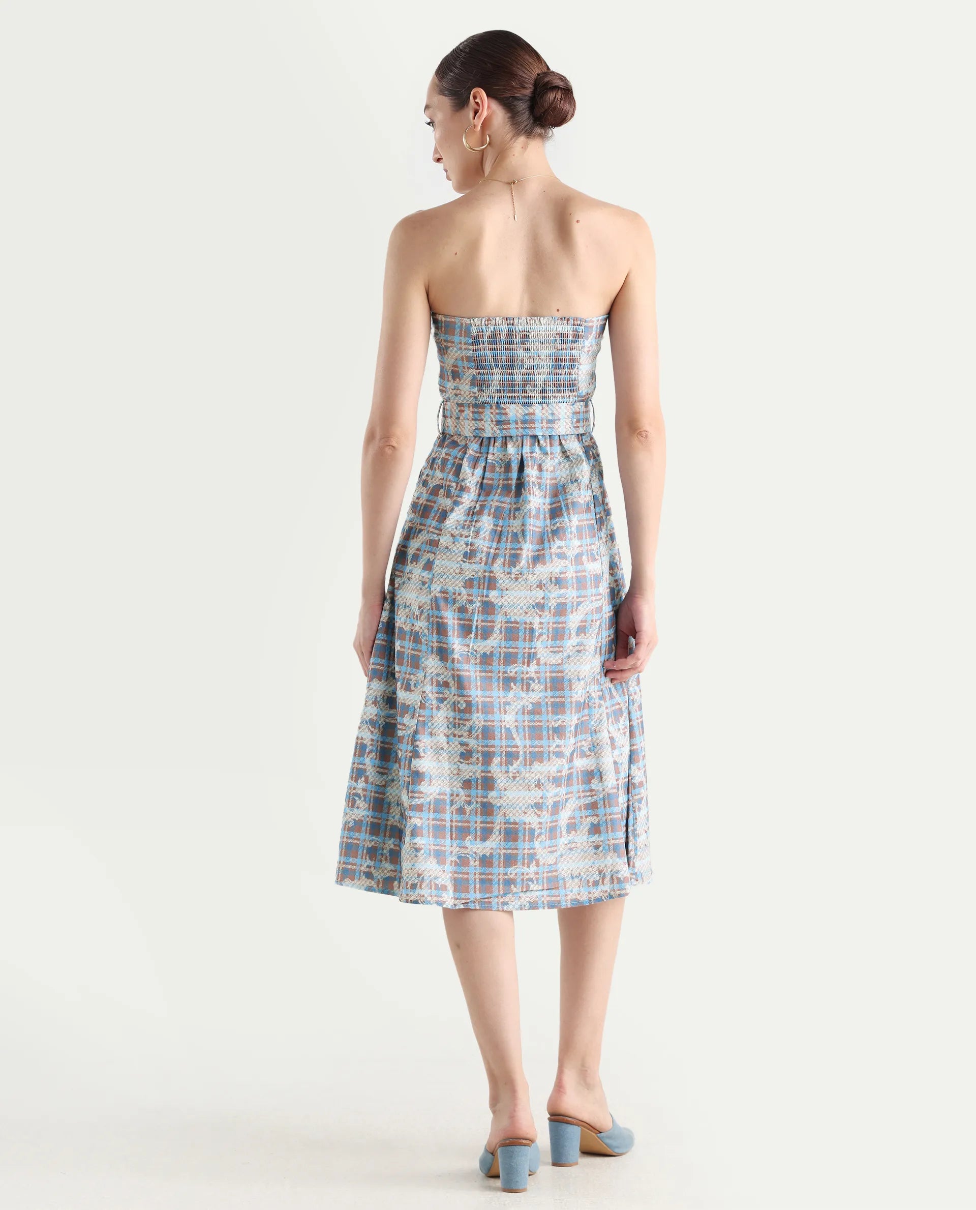 Rareism Women's Yerd Blue Cotton Blend Tube Neck Geometric Print Sleeveless Midi Flared Dress