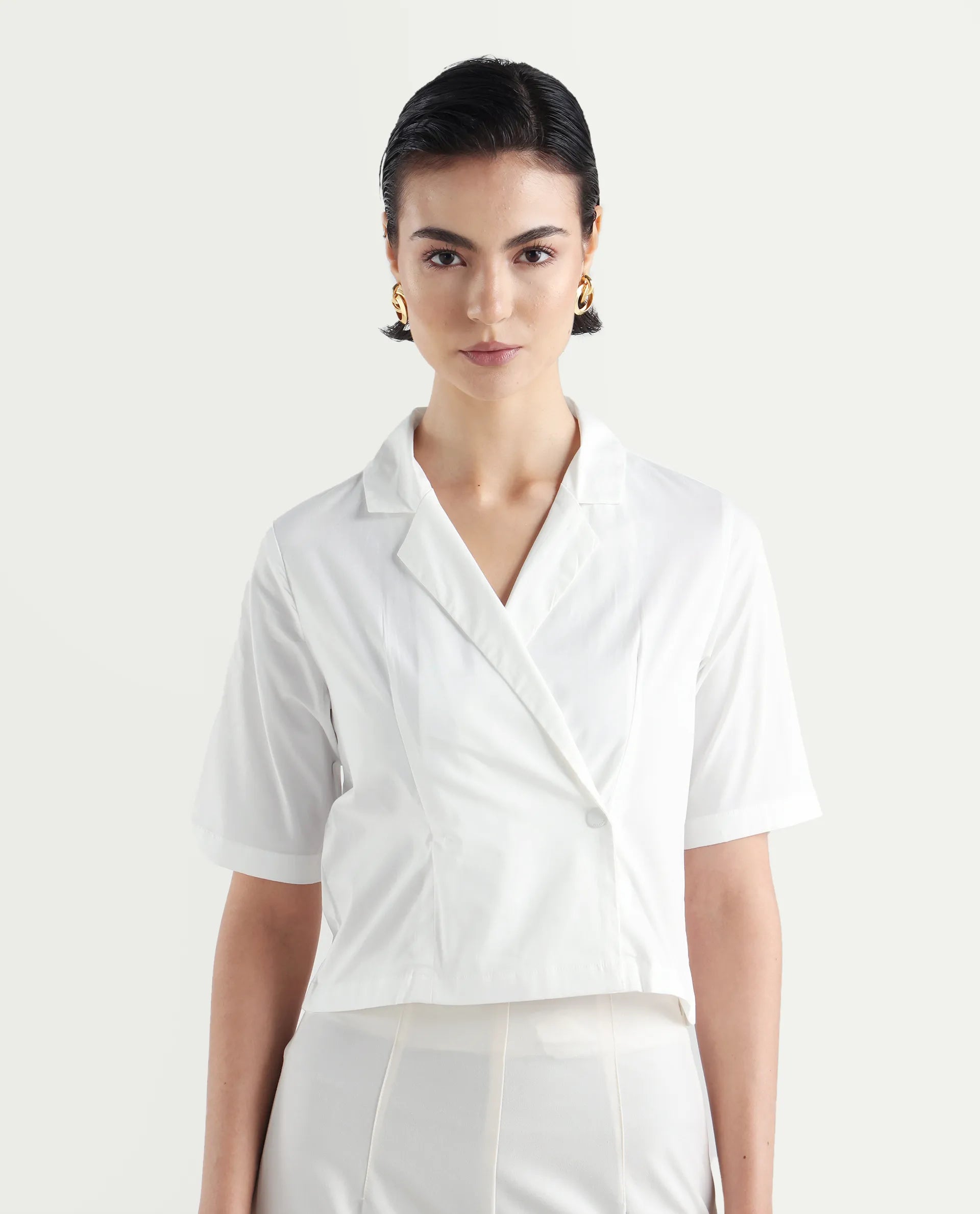 Rareism Women's Seui White Cotton Blend Lapel Neck Plain Crop Boxy Fit Top