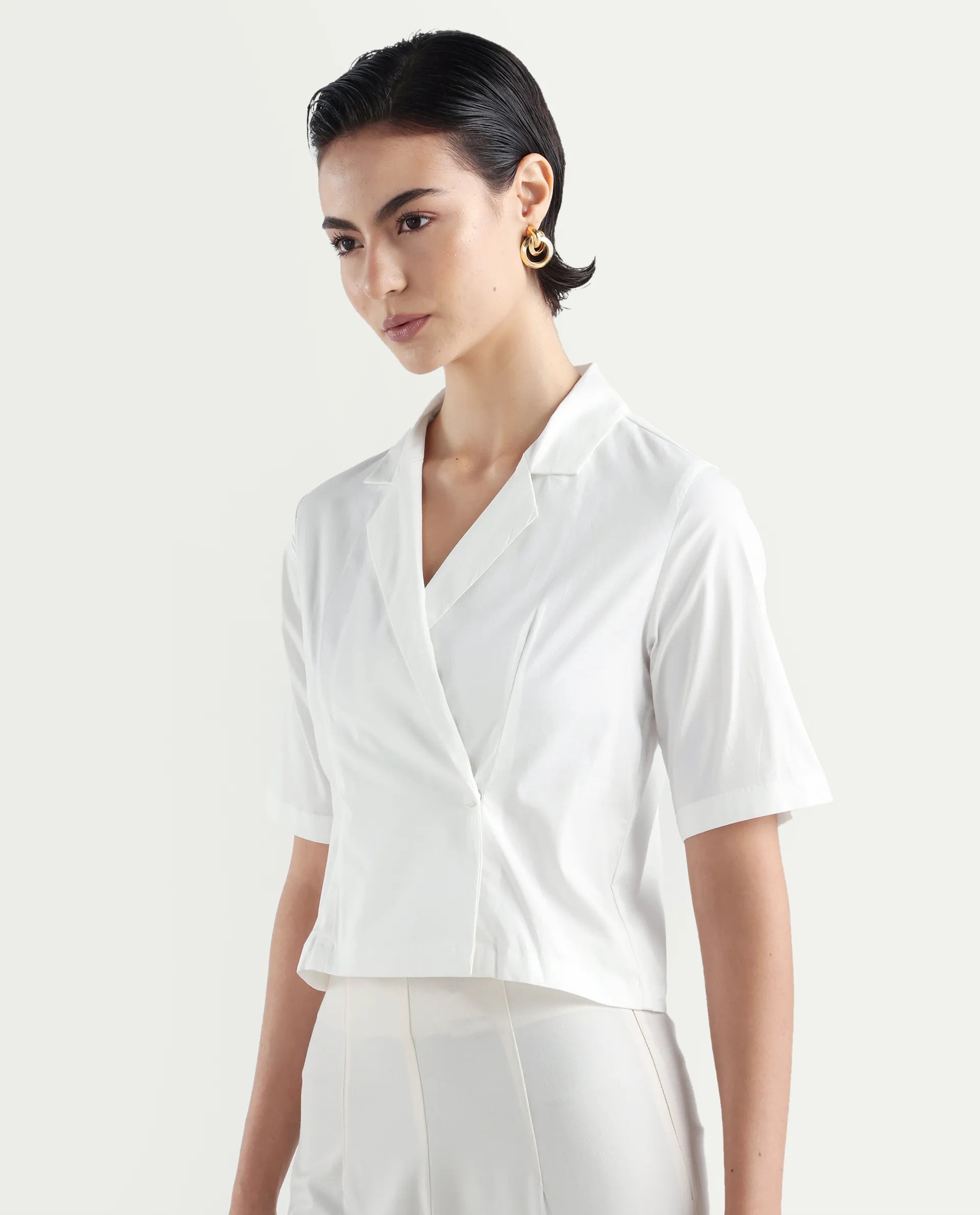 Rareism Women's Seui White Cotton Blend Lapel Neck Plain Crop Boxy Fit Top