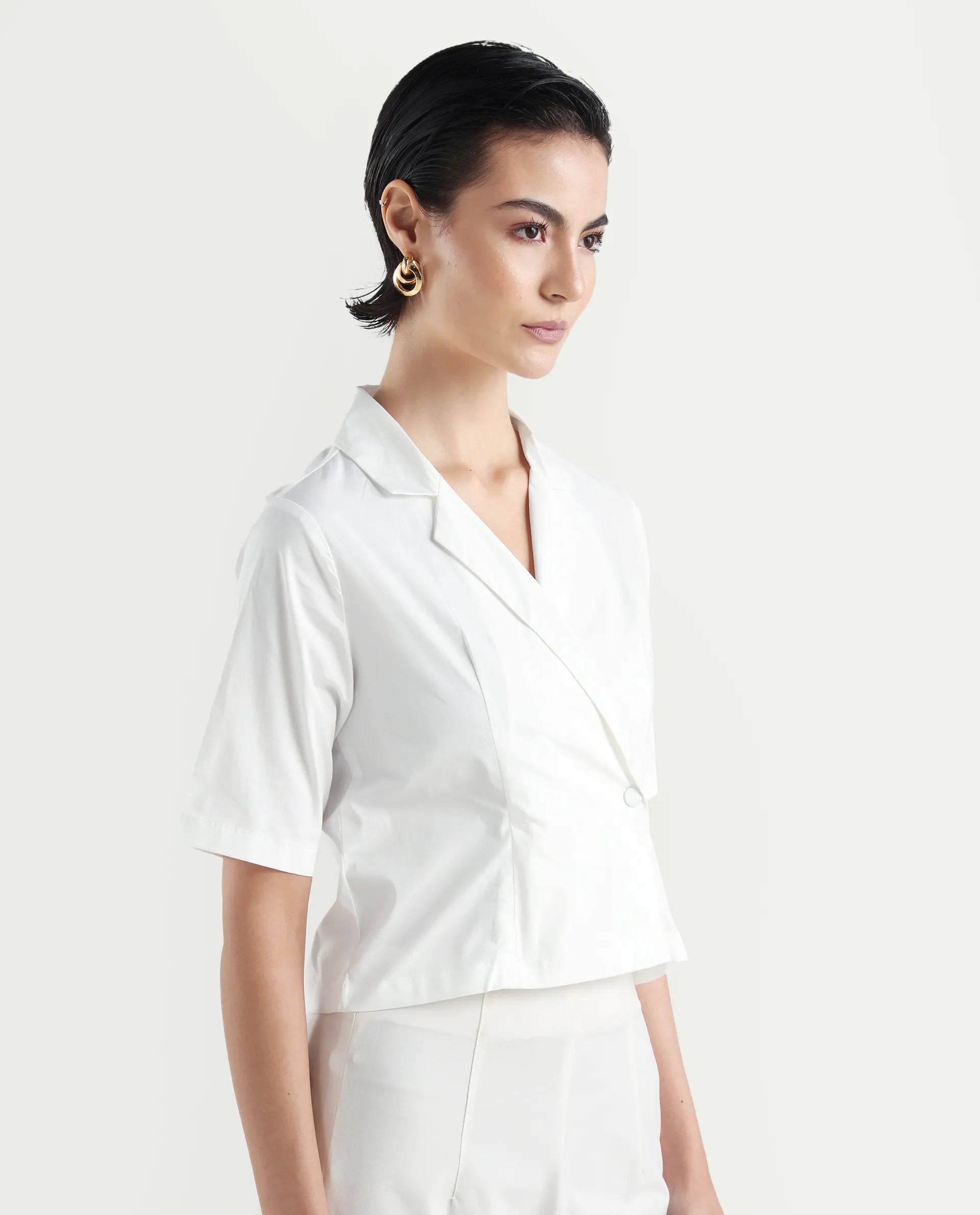 Rareism Women's Seui White Cotton Blend Lapel Neck Plain Crop Boxy Fit Top