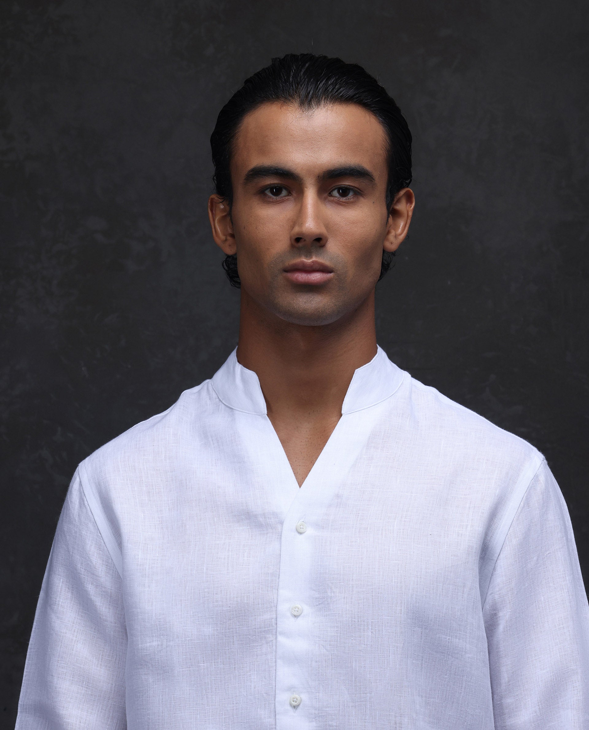 Rare Rabbit Men's Fig White 100% Linen Plain Regular Fit Full Sleeve Collared Shirt