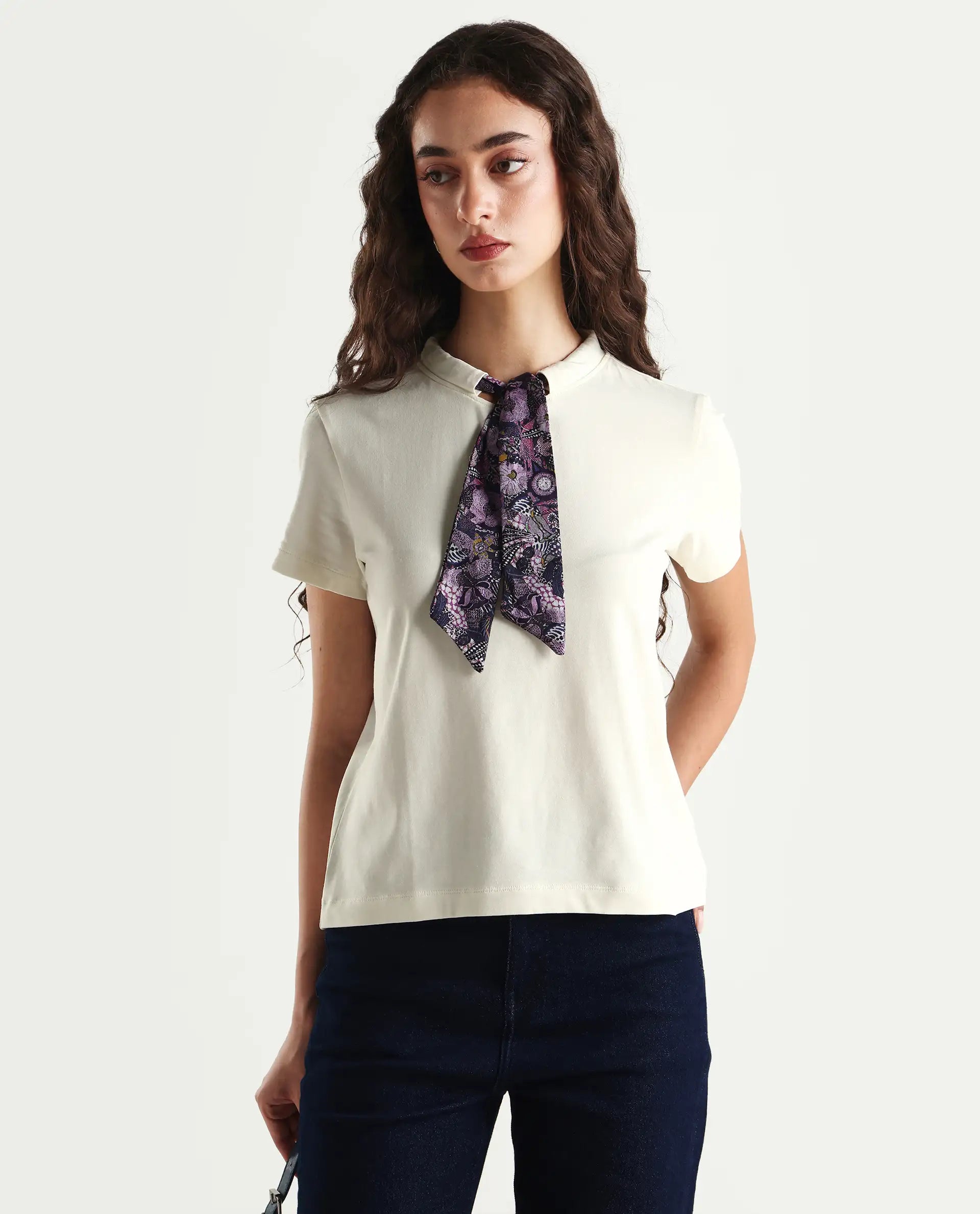 Rareism Women's Hosta Off White Cotton Blend Crew Neck Graphic Print Regular Fit T-Shirt
