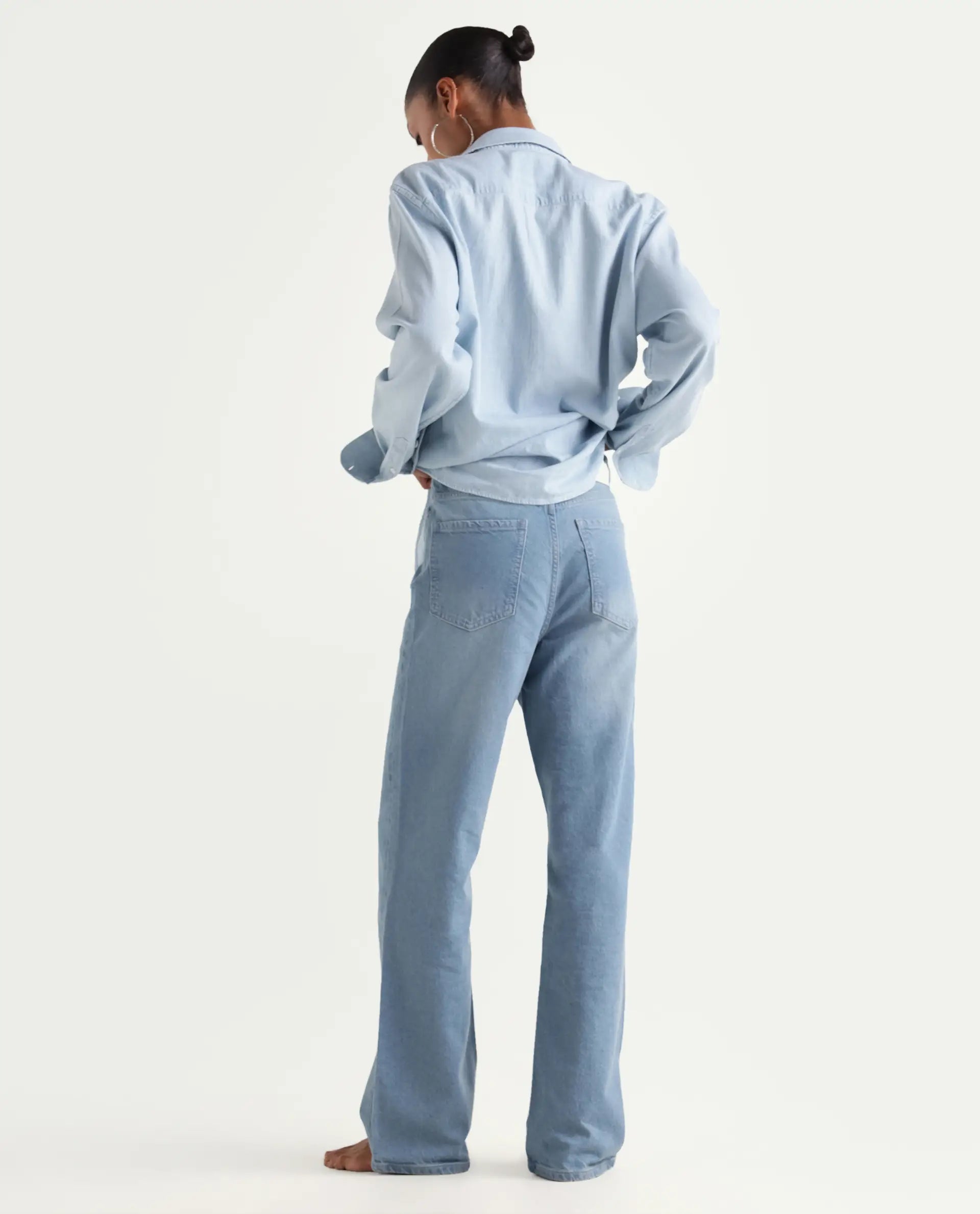 Rareism Women's Beuk Light Blue Cotton Blend Plain Ankle Length Smart Straight Fit Jeans