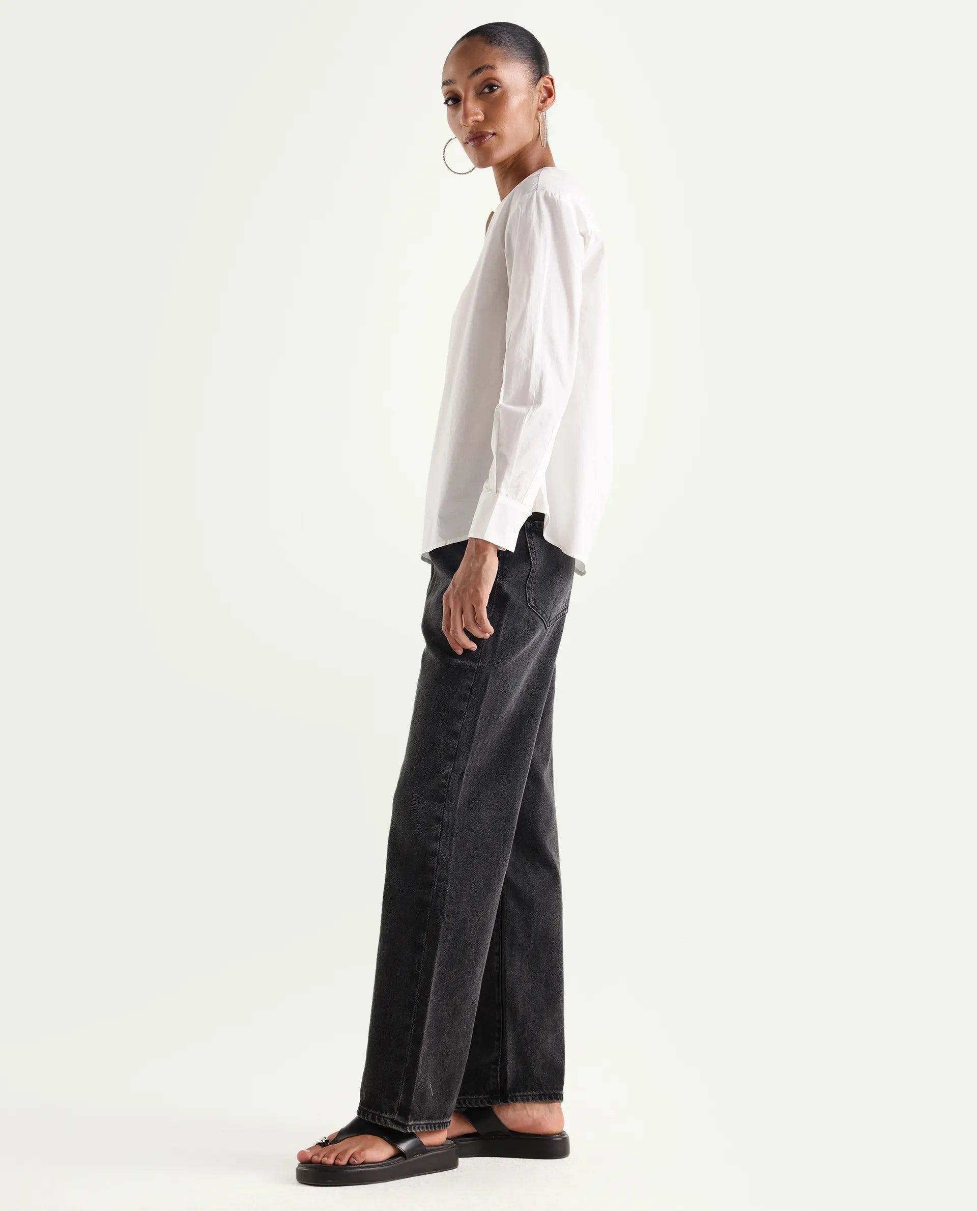 Rareism Women's Baeu Grey Cotton Blend Plain Ankle Length Straight Fit Jeans