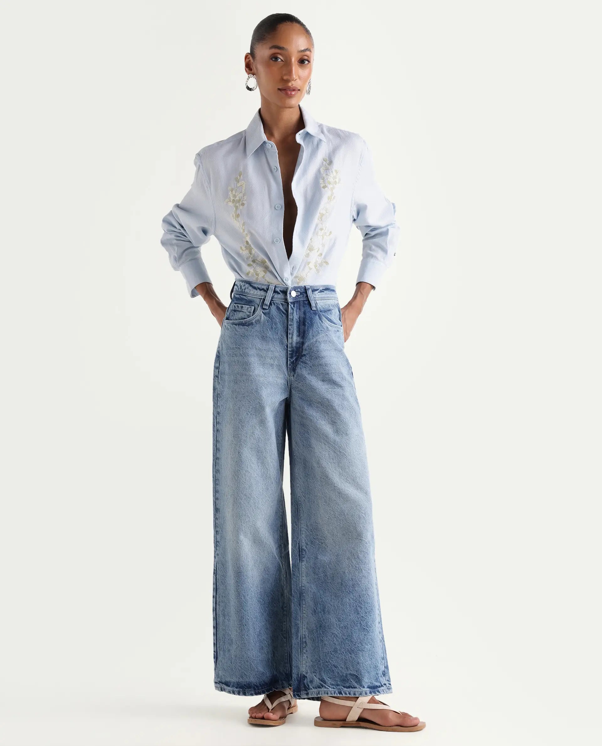 Rareism Women's Kikoa Light Blue Cotton Blend Plain Ankle Length Wide Jeans