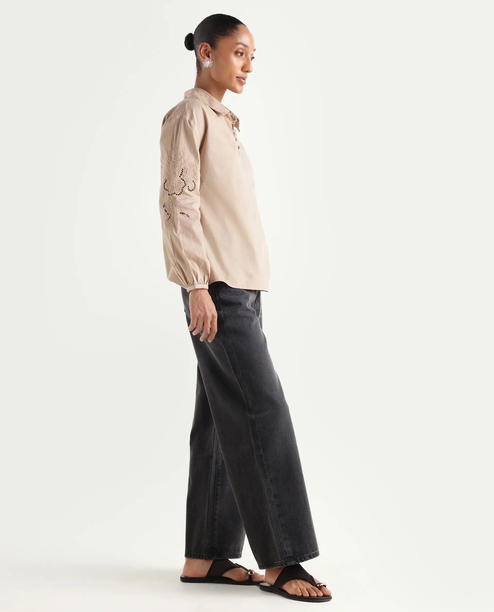Rareism Women's Kinzy Black Cotton Plain Ankle Length Effortless Sculpt high wide Jeans
