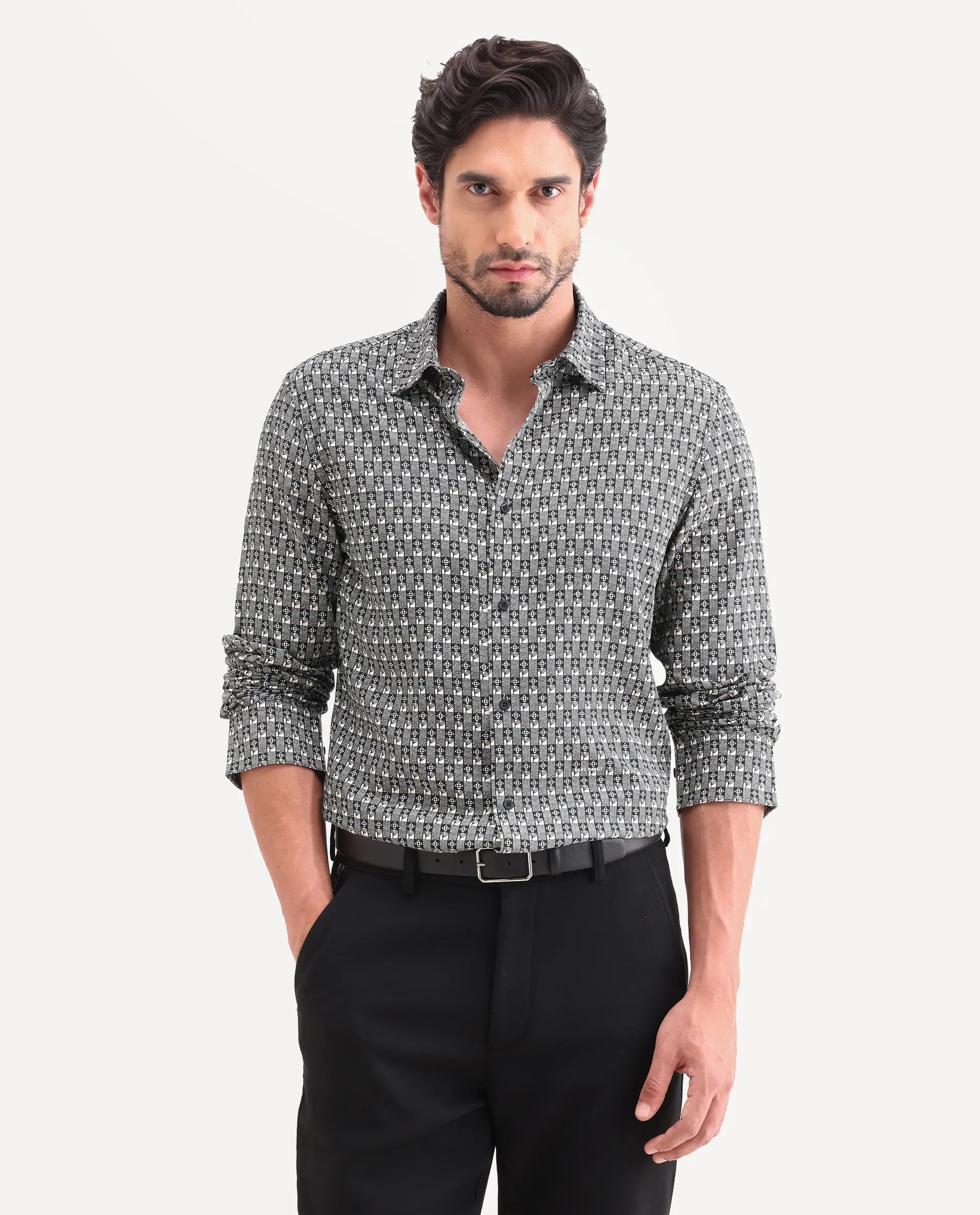 Rare Rabbit Men's Vitry-25 Black Viscose Blend Fabric Spread Collar Regular Fit Jacquard Shirt
