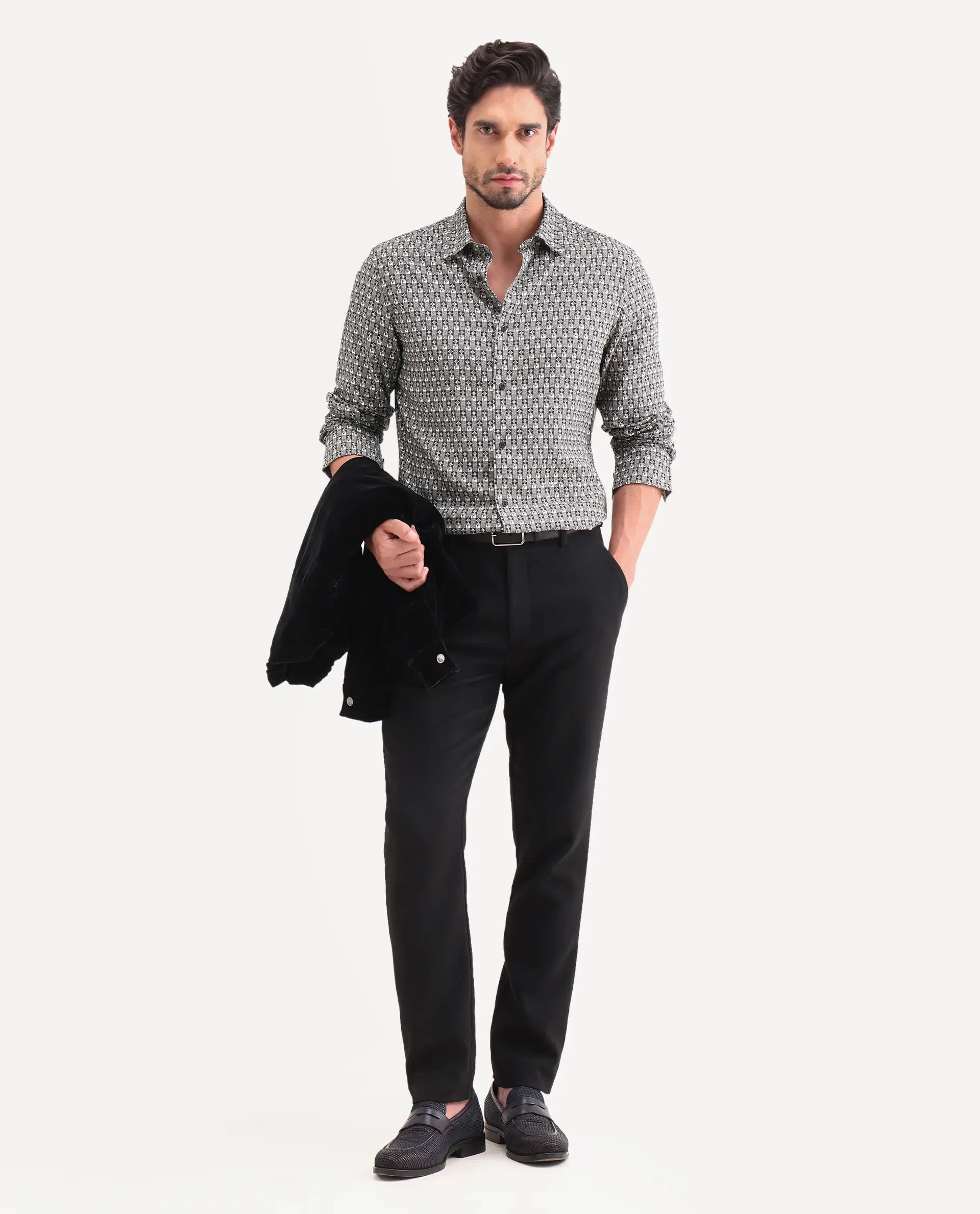 Rare Rabbit Men's Vitry-25 Black Viscose Blend Fabric Spread Collar Regular Fit Jacquard Shirt