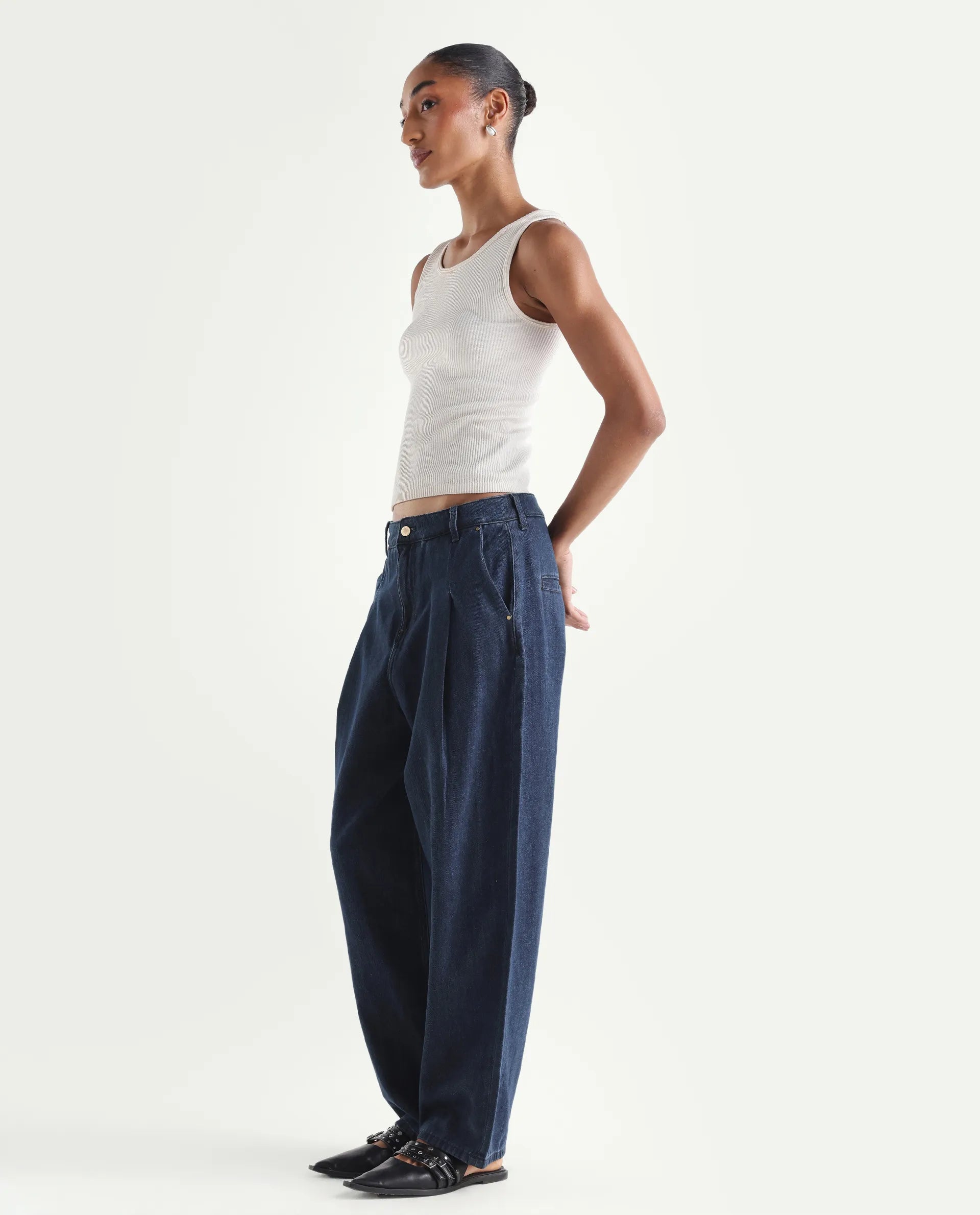Rareism Women's Denop Dark Blue Cotton Tall Barrel Fit Plain Jeans