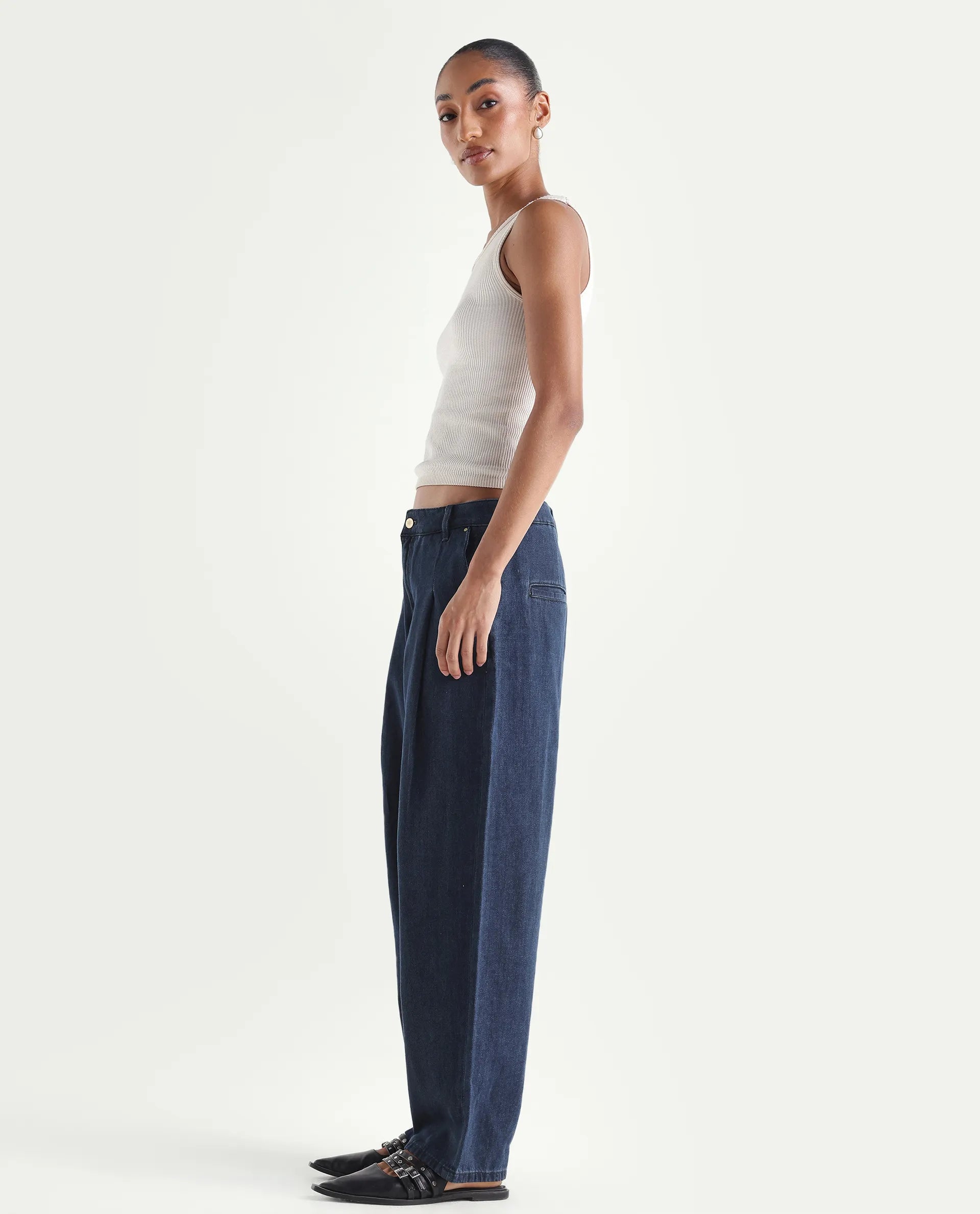 Rareism Women's Denop Dark Blue Cotton Tall Barrel Fit Plain Jeans