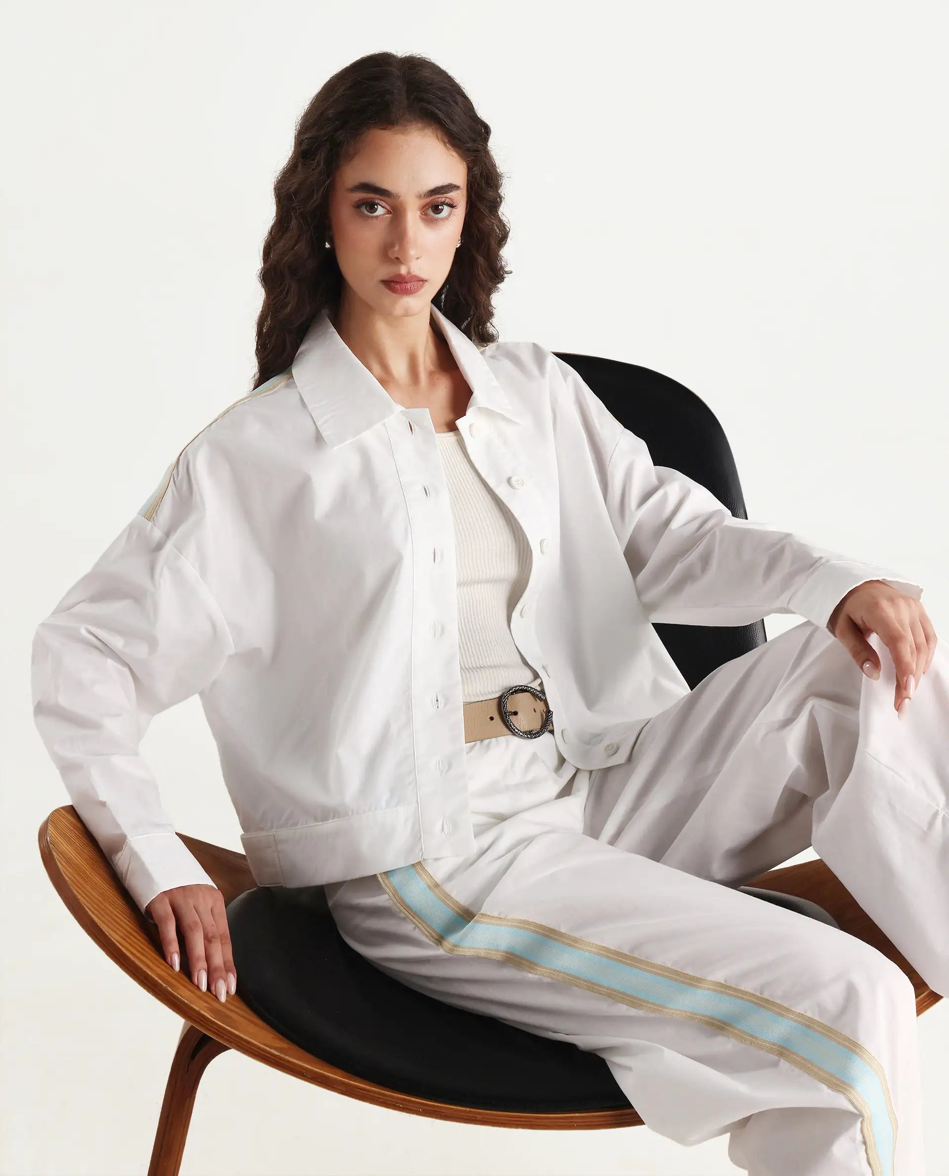 Rareism Women's Nocam S Off White Cotton Spread Collar Plain Cuffed Sleeve Relaxed Fit Shirt