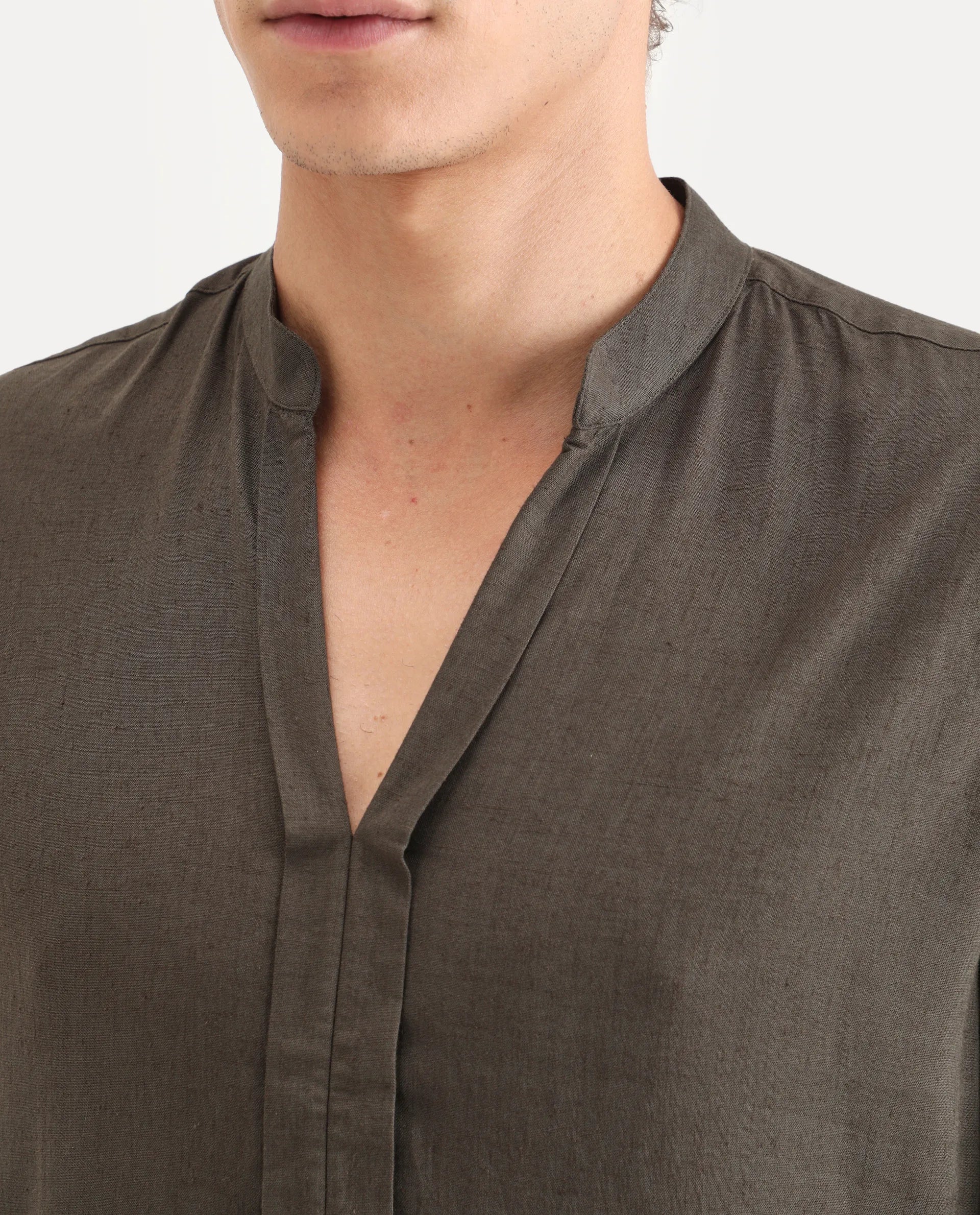 Rare Rabbit Men Kurt Dark Olive Linen Blend Fabric Full Sleeve Mandarin Collar Button Closure Plain Shirt
