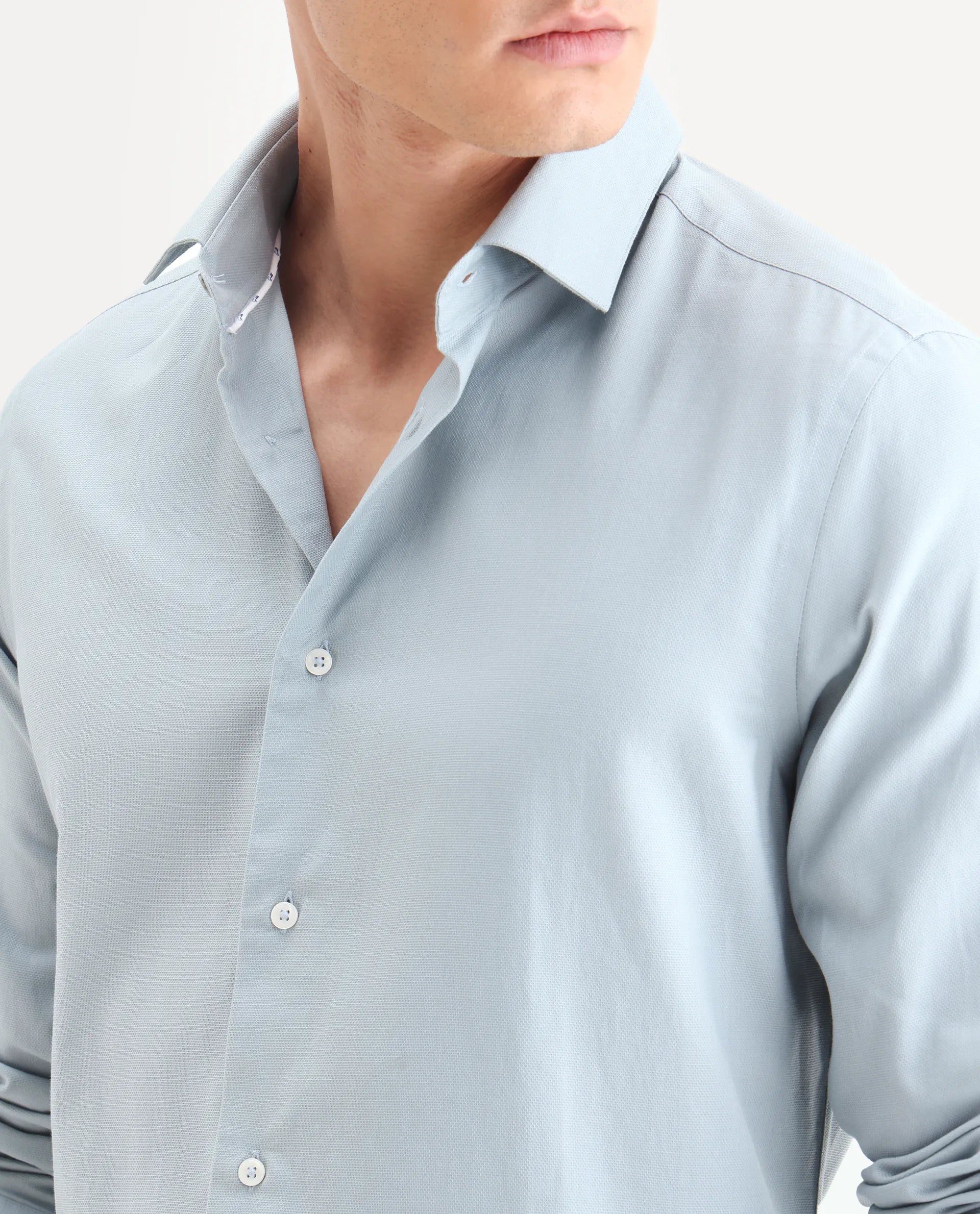 Rare Rabbit Men's Lasko Light Blue Cotton Plain Regular Fit Full Sleeve Collared Shirt