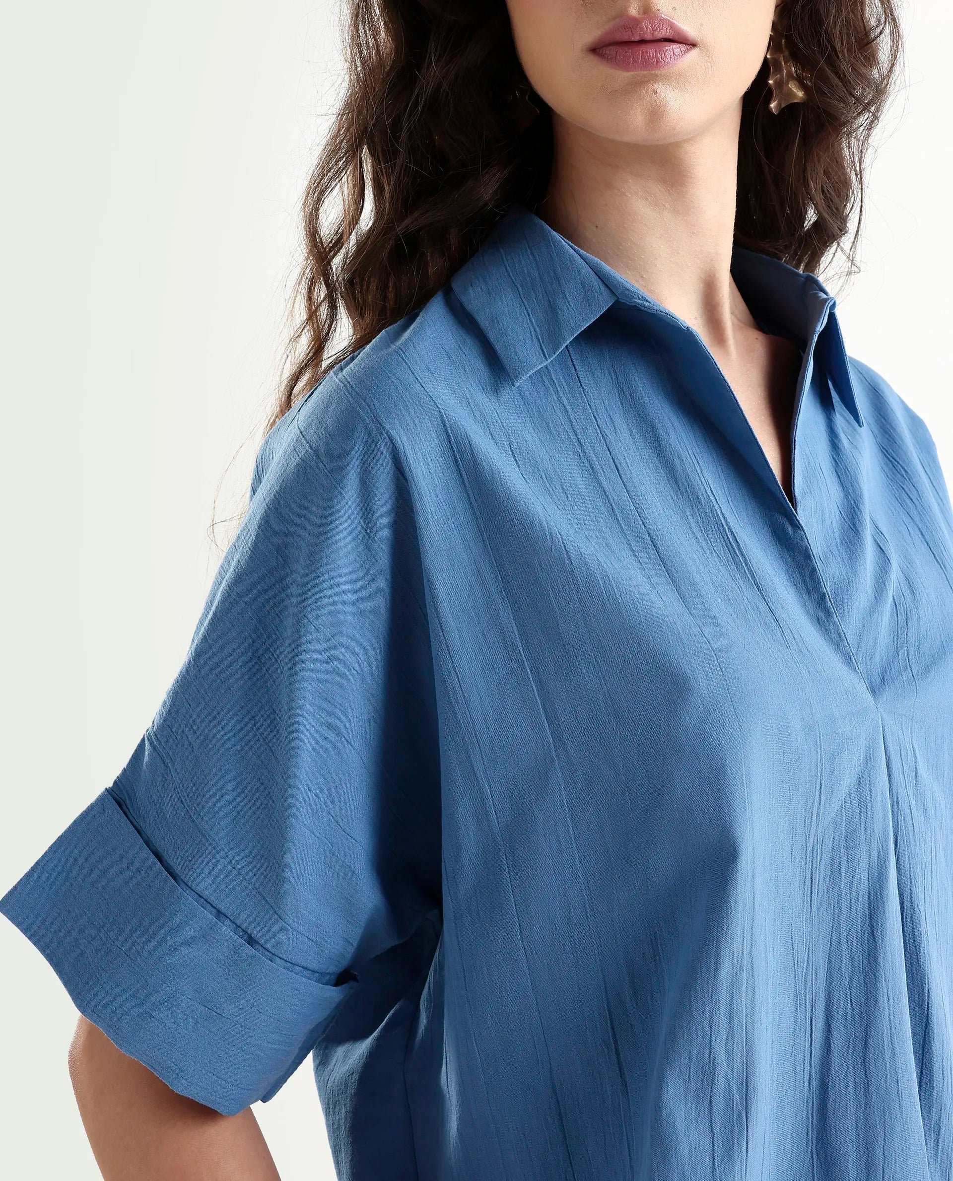 Rareism Women's Bhayas Blue Cotton Johnny Collar Plain Extended Sleeves Boxy Fit Top