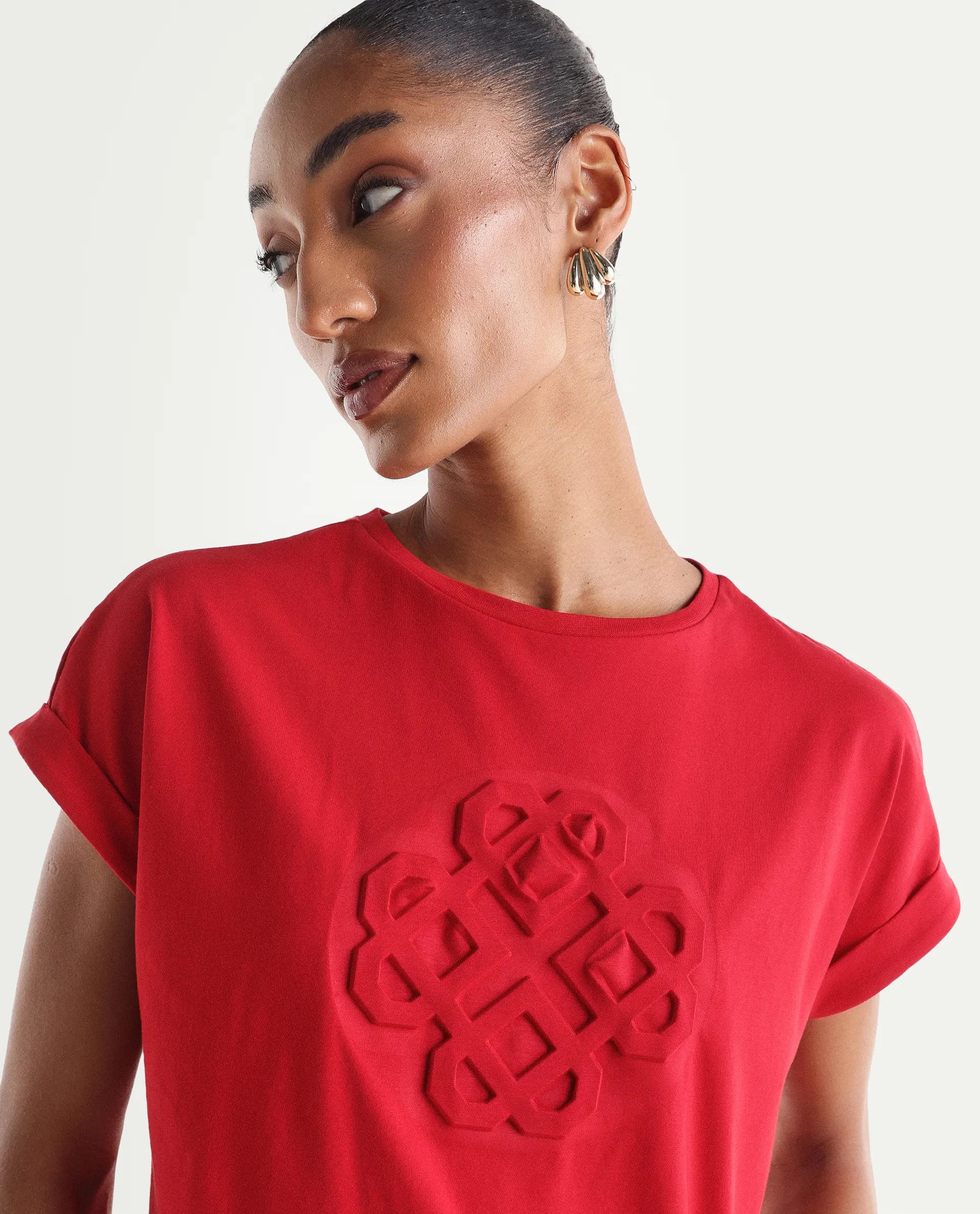 Rareism Women's Zurf Red Cotton Blend Half Sleeve Relaxed Fit Plain T-Shirt