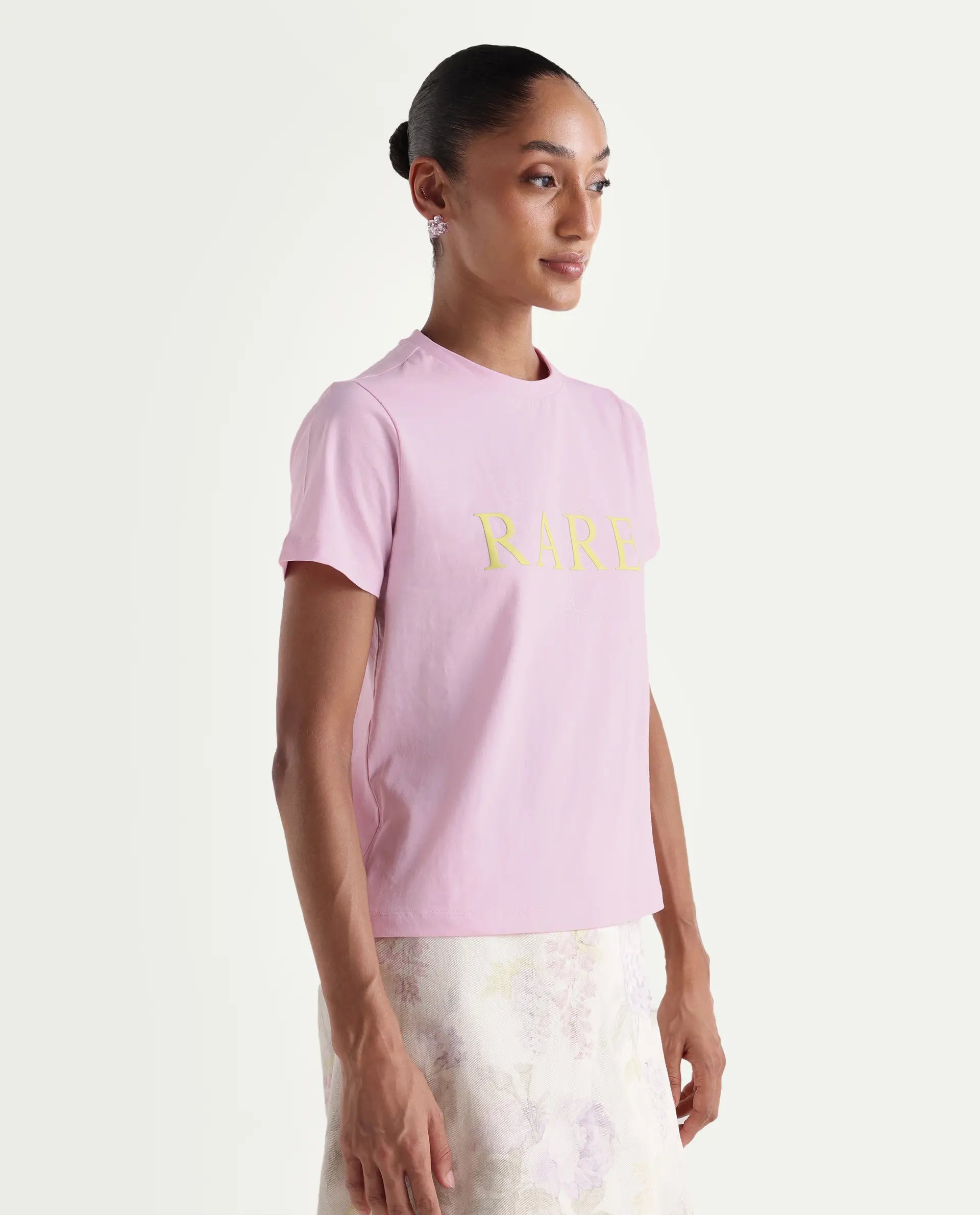 Rareism Women's Zhane Light Pink Cotton Crew Neck Pull-On Regular Typography Print T-Shirt