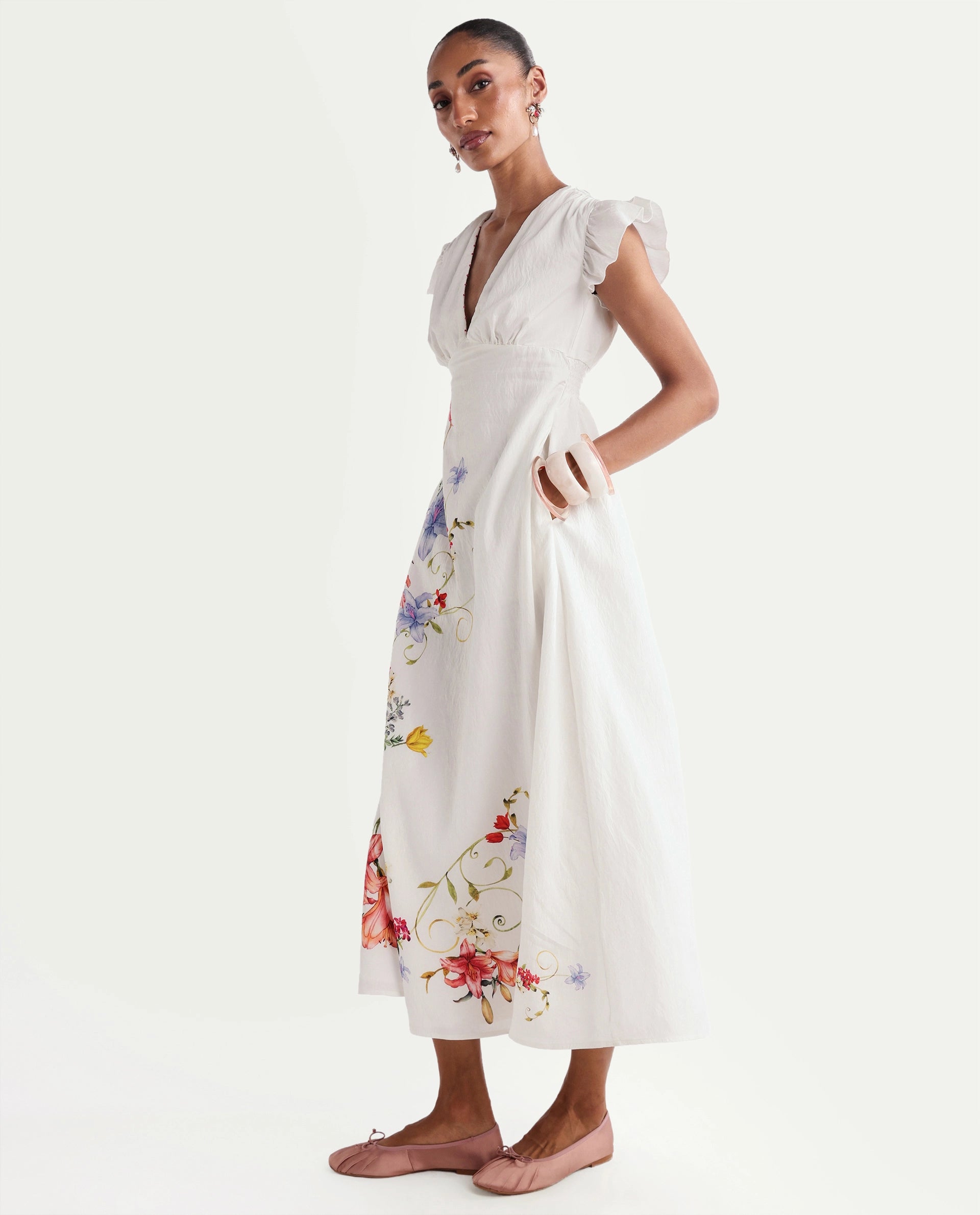Rareism Women's Aglow Off White Viscose Blend Half Sleeve Fit And Flare Floral Print Dress
