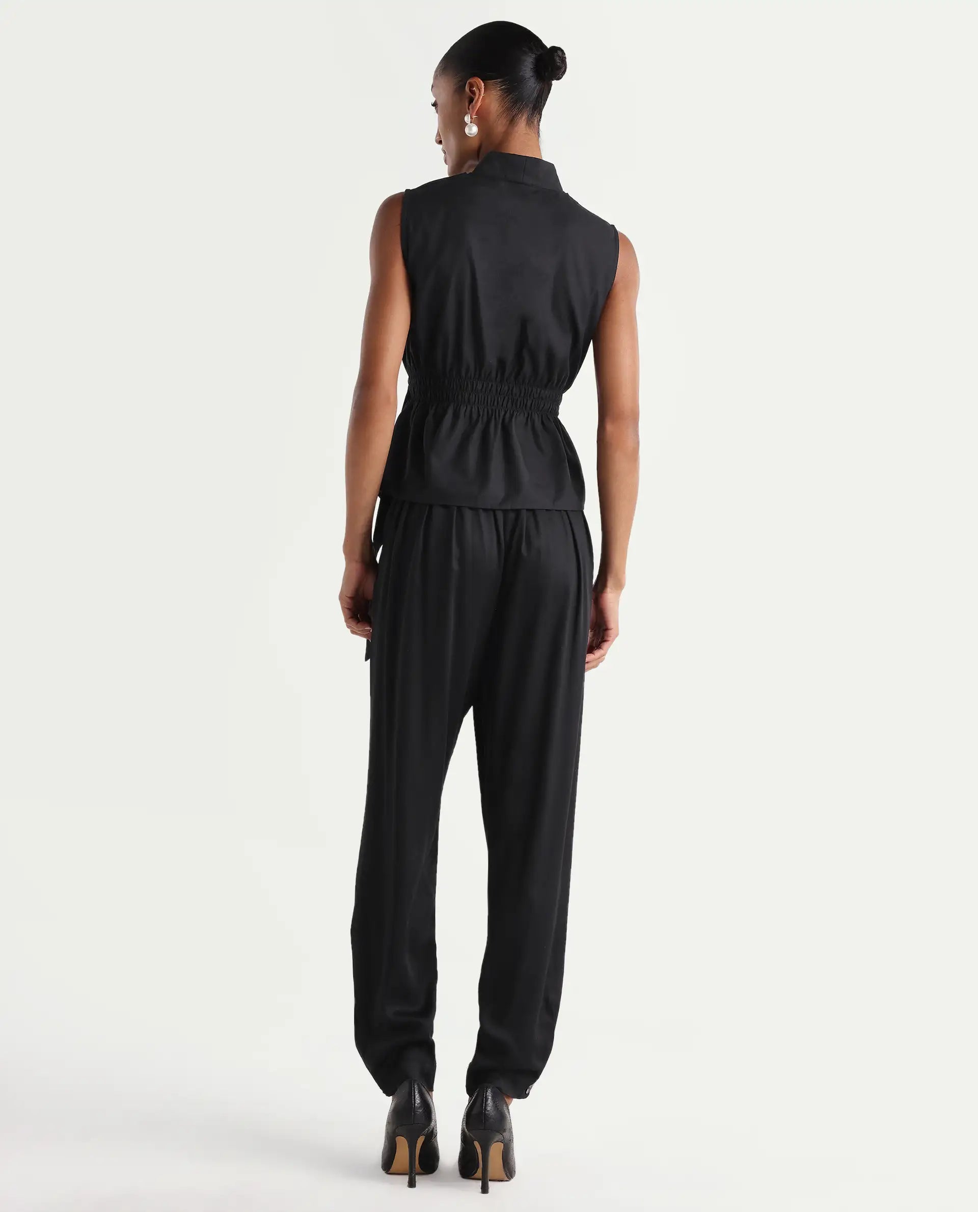 Rareism Women's Tuno Black Linen Blend Carrot Plain Trouser