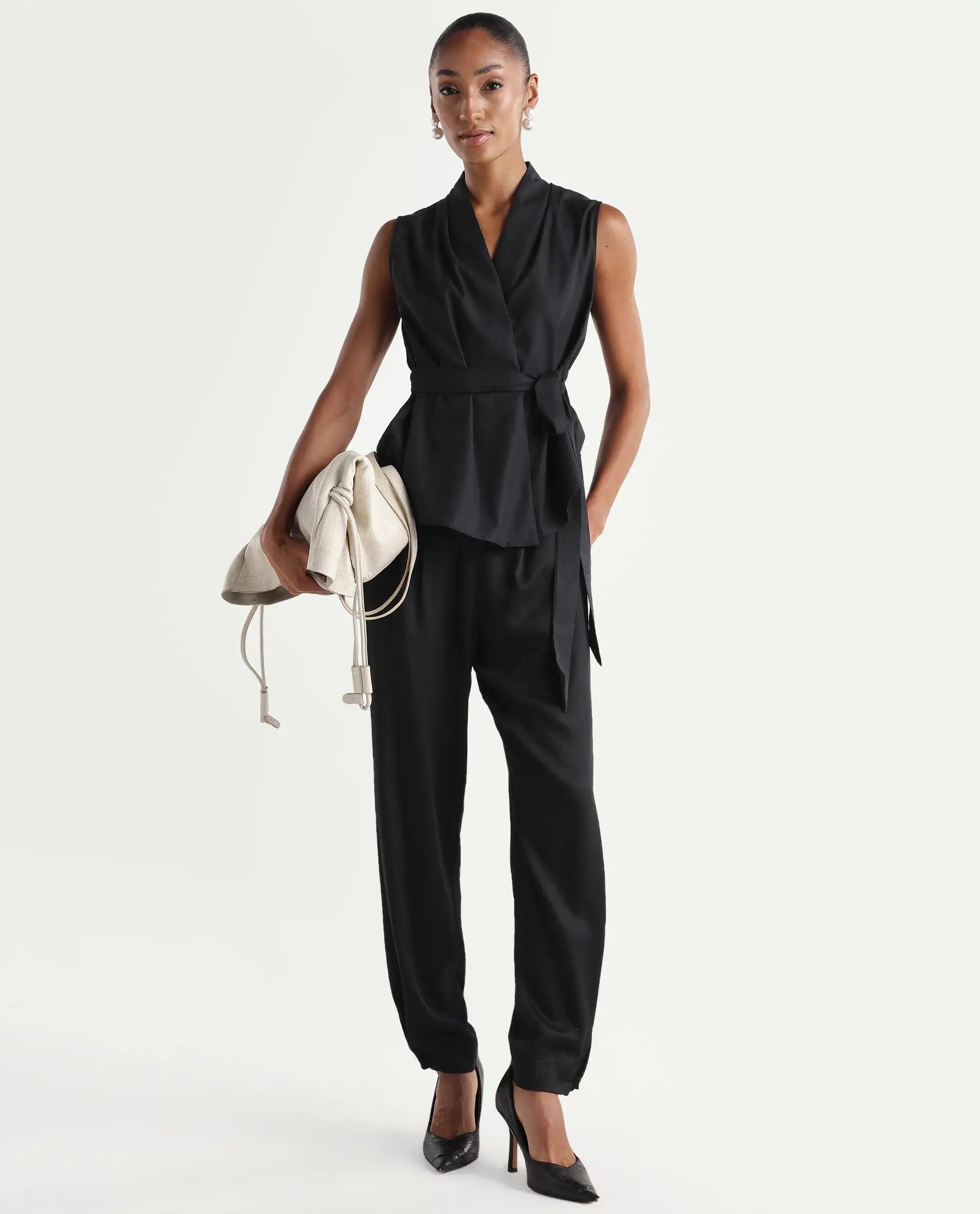 Rareism Women's Tuno Black Linen Blend Carrot Plain Trouser