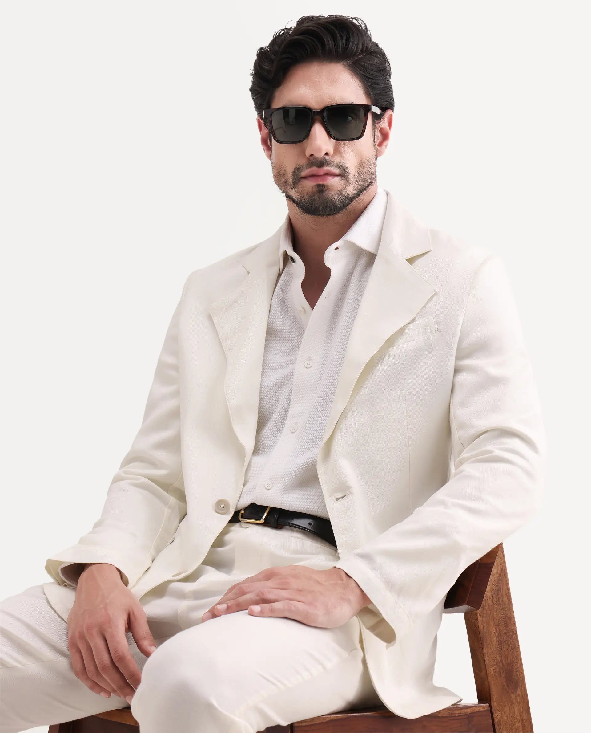 Rare Rabbit Men's Linol Off White Linen Blend Fabric Lapel Neck Tailored Fit Plain Blazer