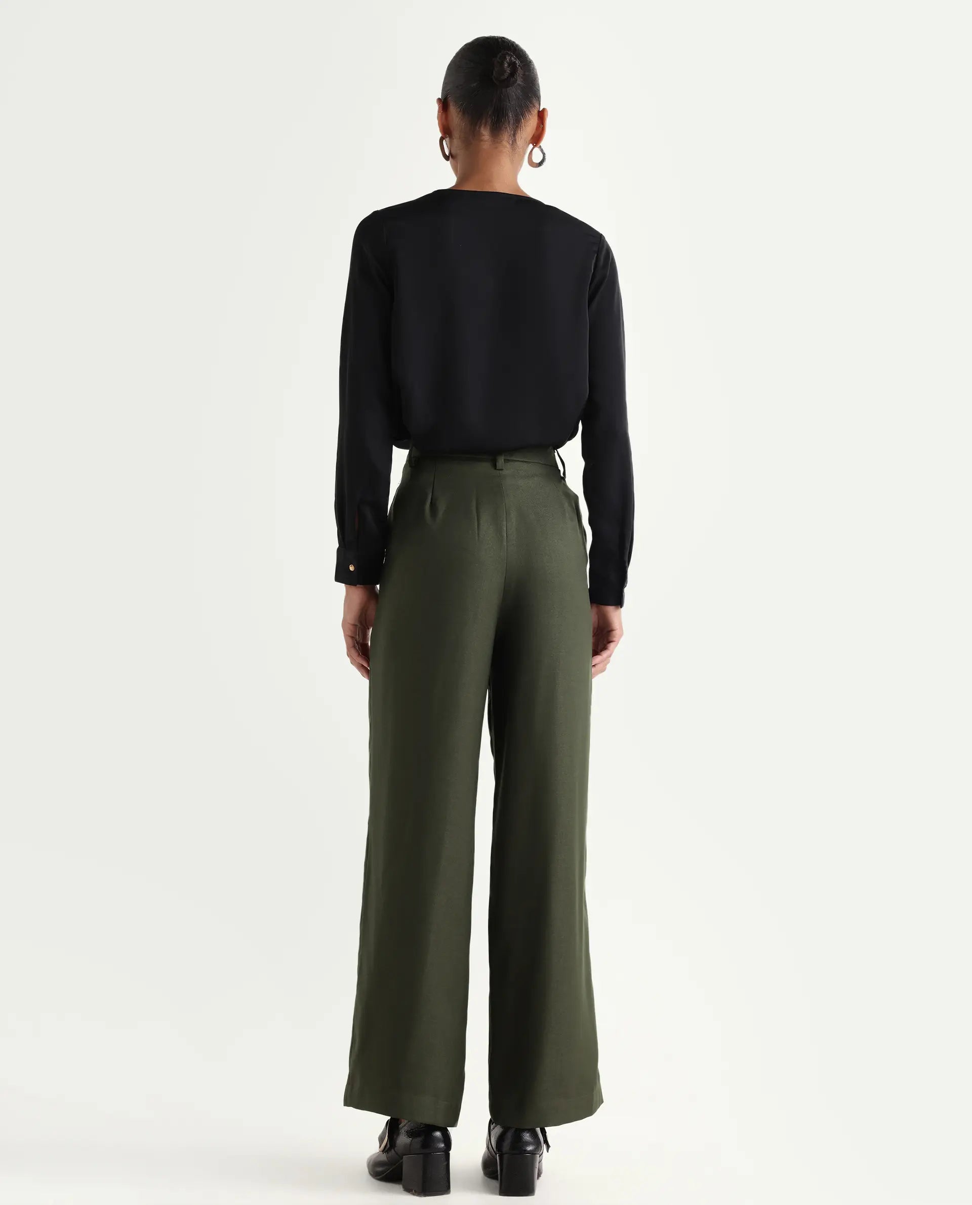 Rareism Women's Vrait Olive Polyester Straight Plain Trouser