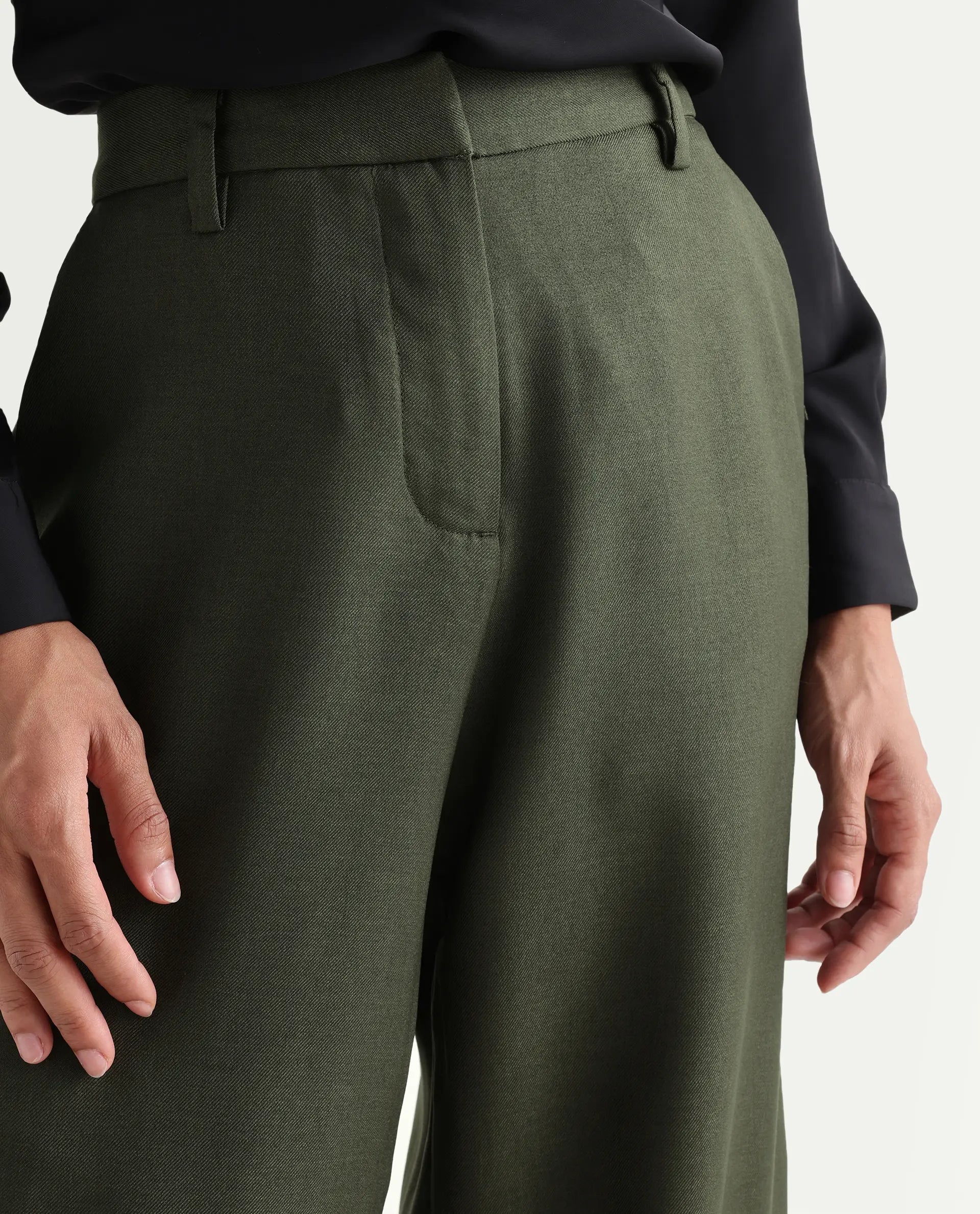 Rareism Women's Vrait Olive Polyester Straight Plain Trouser