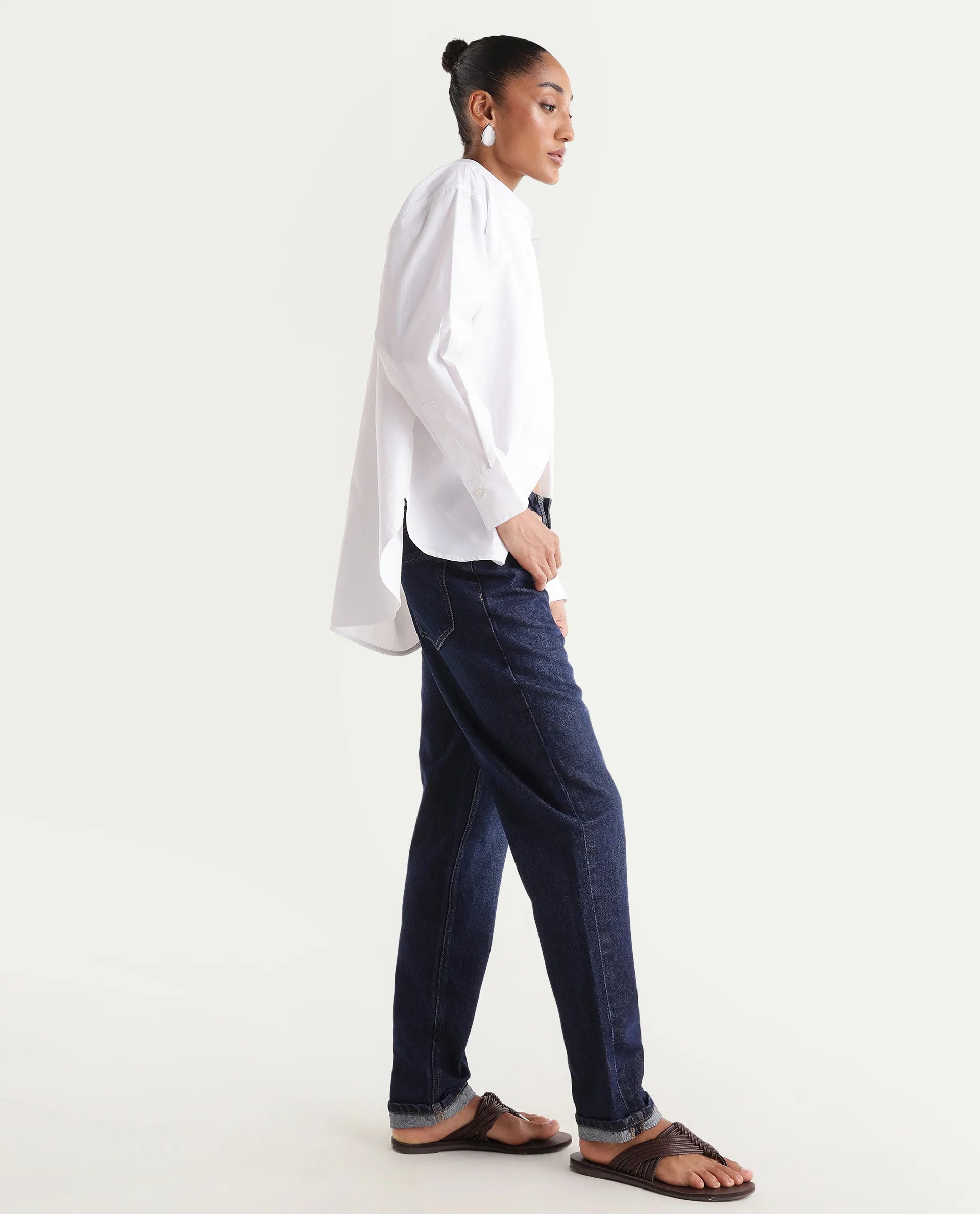 Rareism Women's Momind Dark Navy Cotton Blend Mom Fit Plain Jeans
