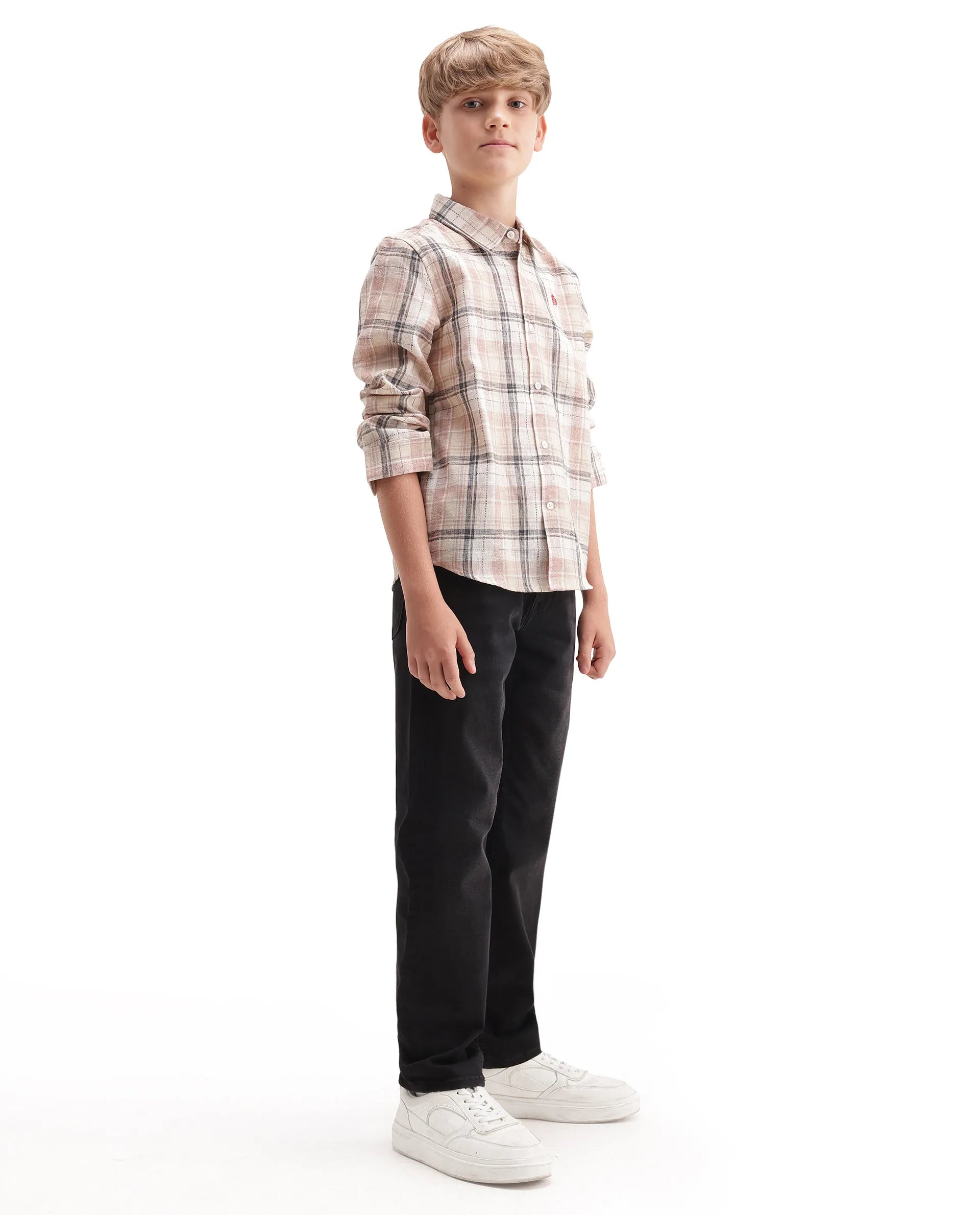 Rare Ones Kids Rexo Black Cotton Blend Fabric Button And Zipper Closure Regular Fit Jeans