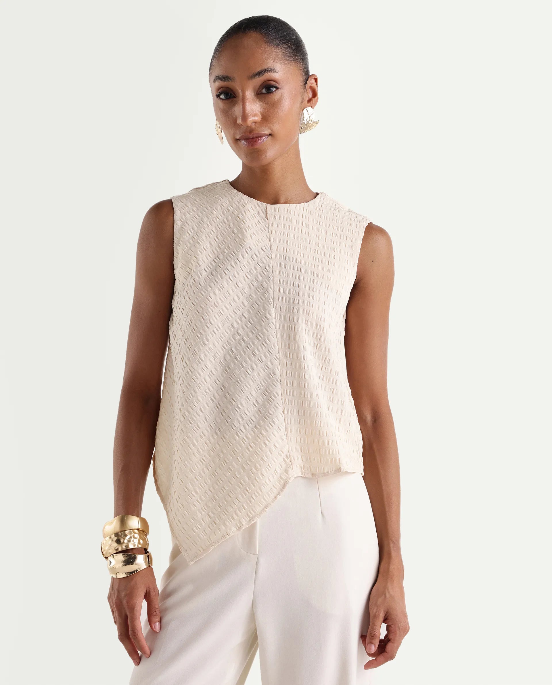 Rareism Women's Roulo-R Beige Polyester Sleeveless Crew Neck Button Relaxed Plain Top