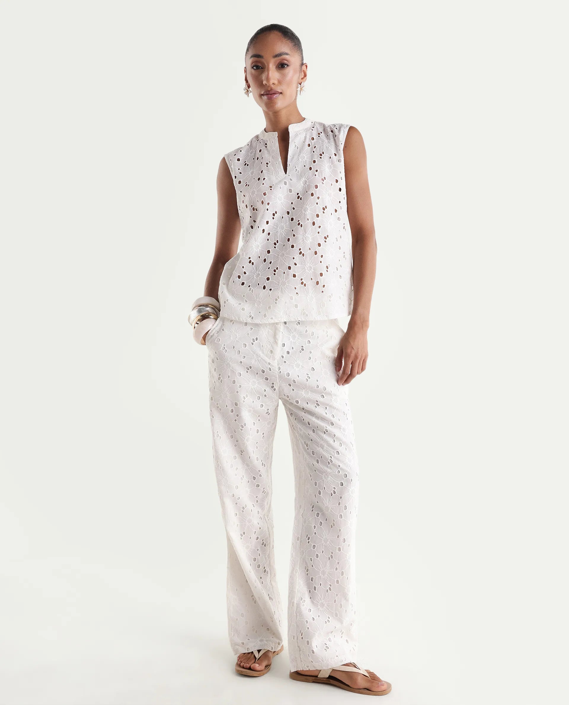 Rareism Women's Nuton-B White Cotton Plain Regular Fit Trouser