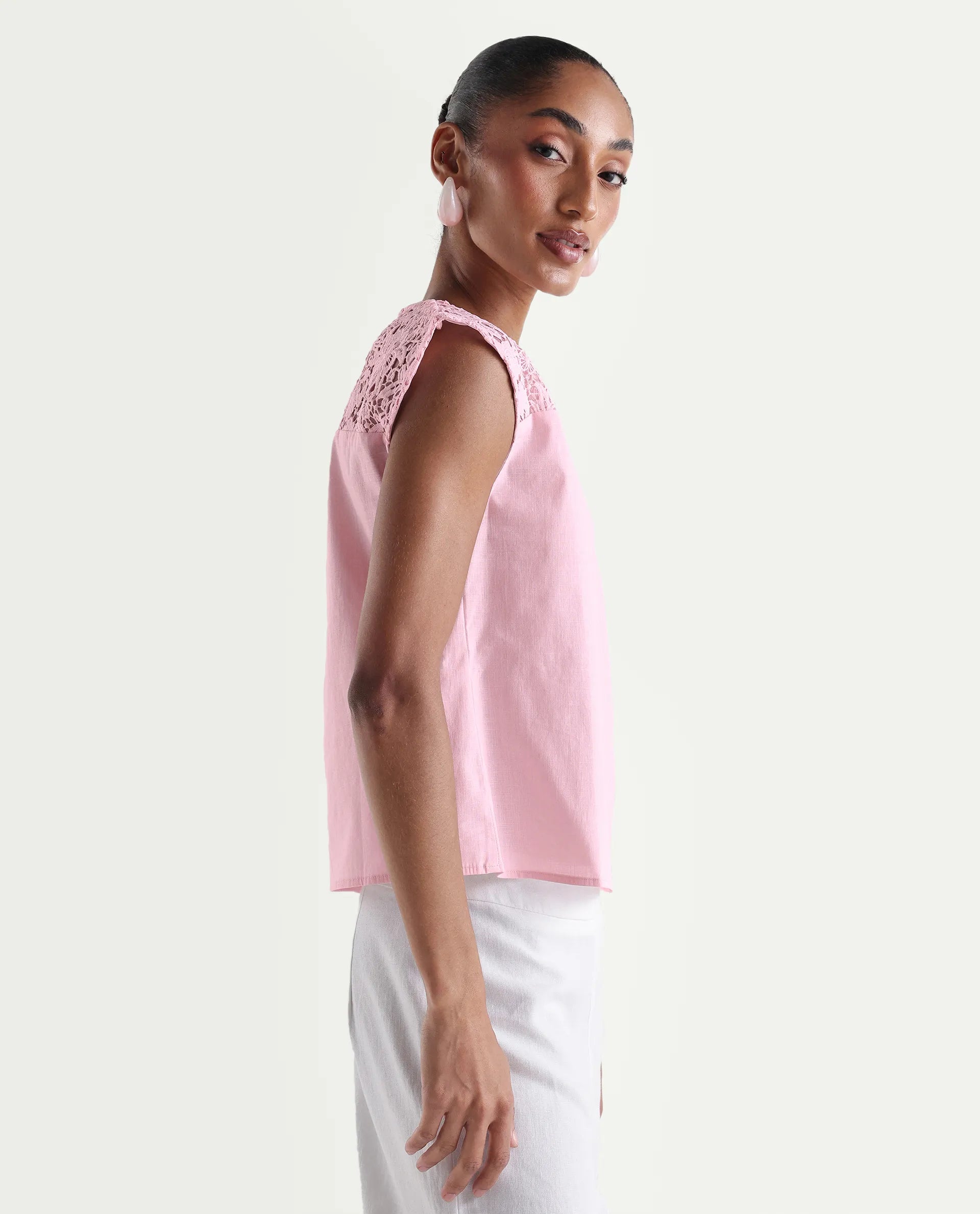Rareism Women's Hige Light Pink Cotton Crew Neck Regular Plain Top