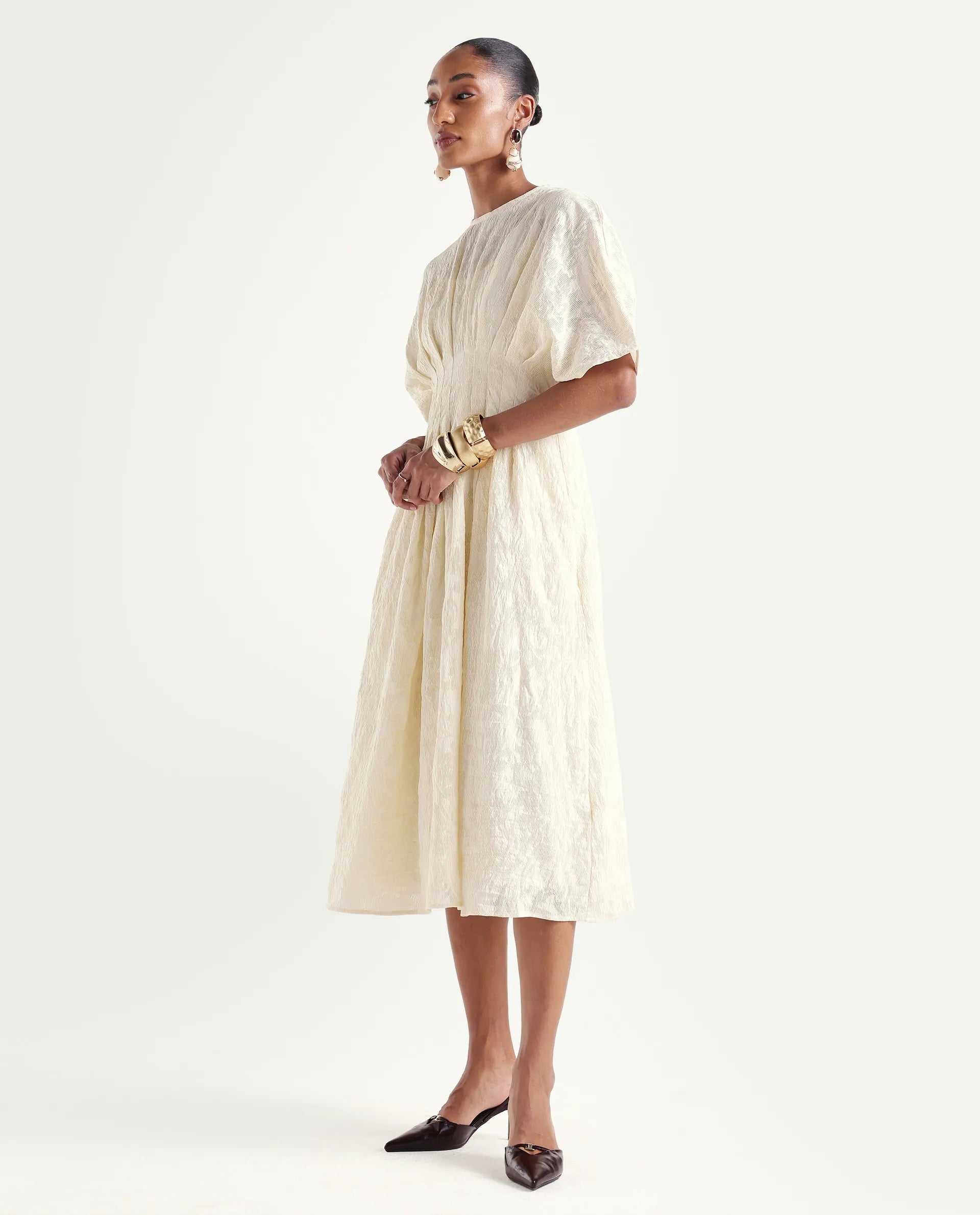 Rareism Women's Hant Off White Viscose Blend Crew Neck Fit And Flare Plain Dress