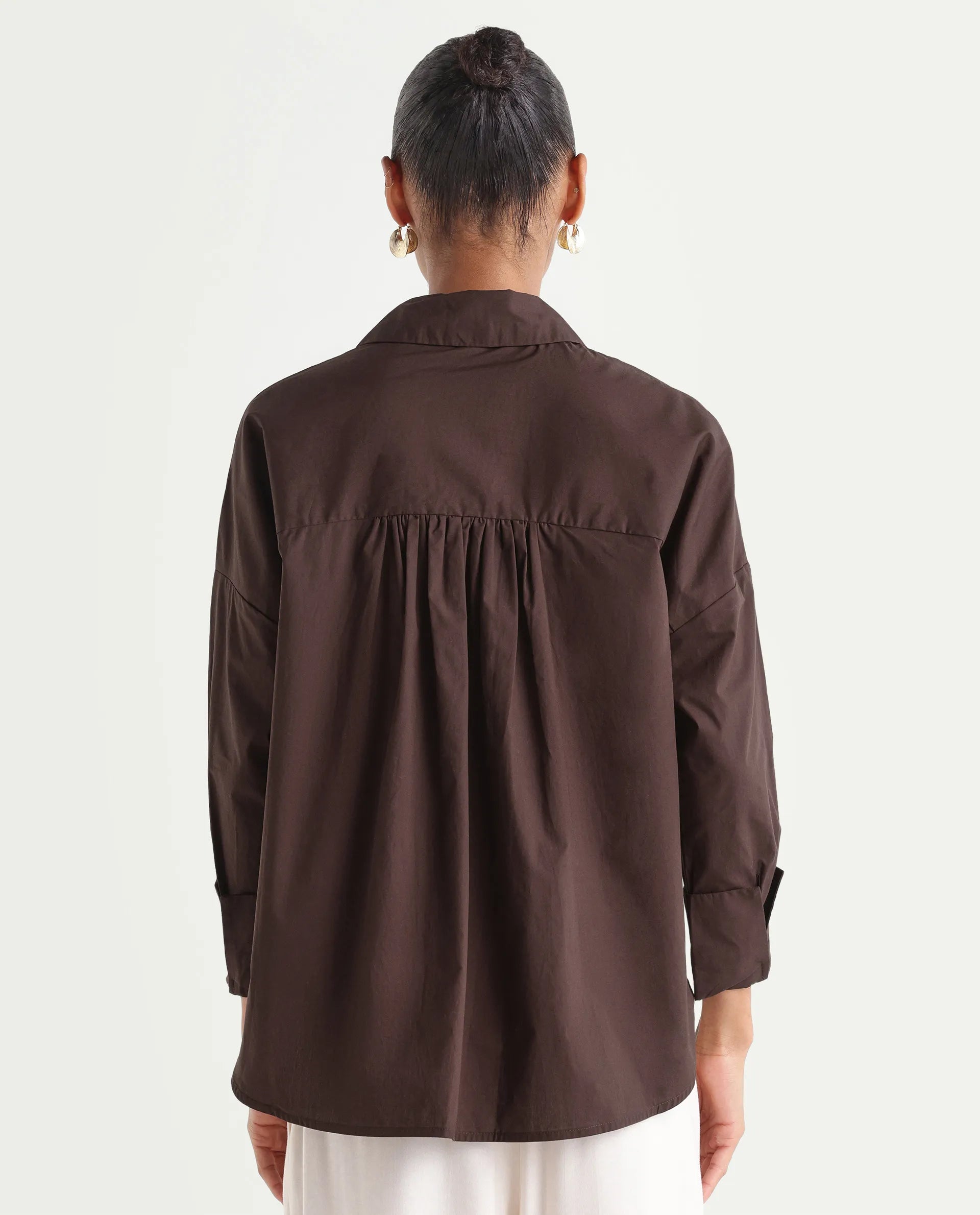 Rareism Women's Oni Brown Cotton Spread Collar Button Boxy Plain Shirt