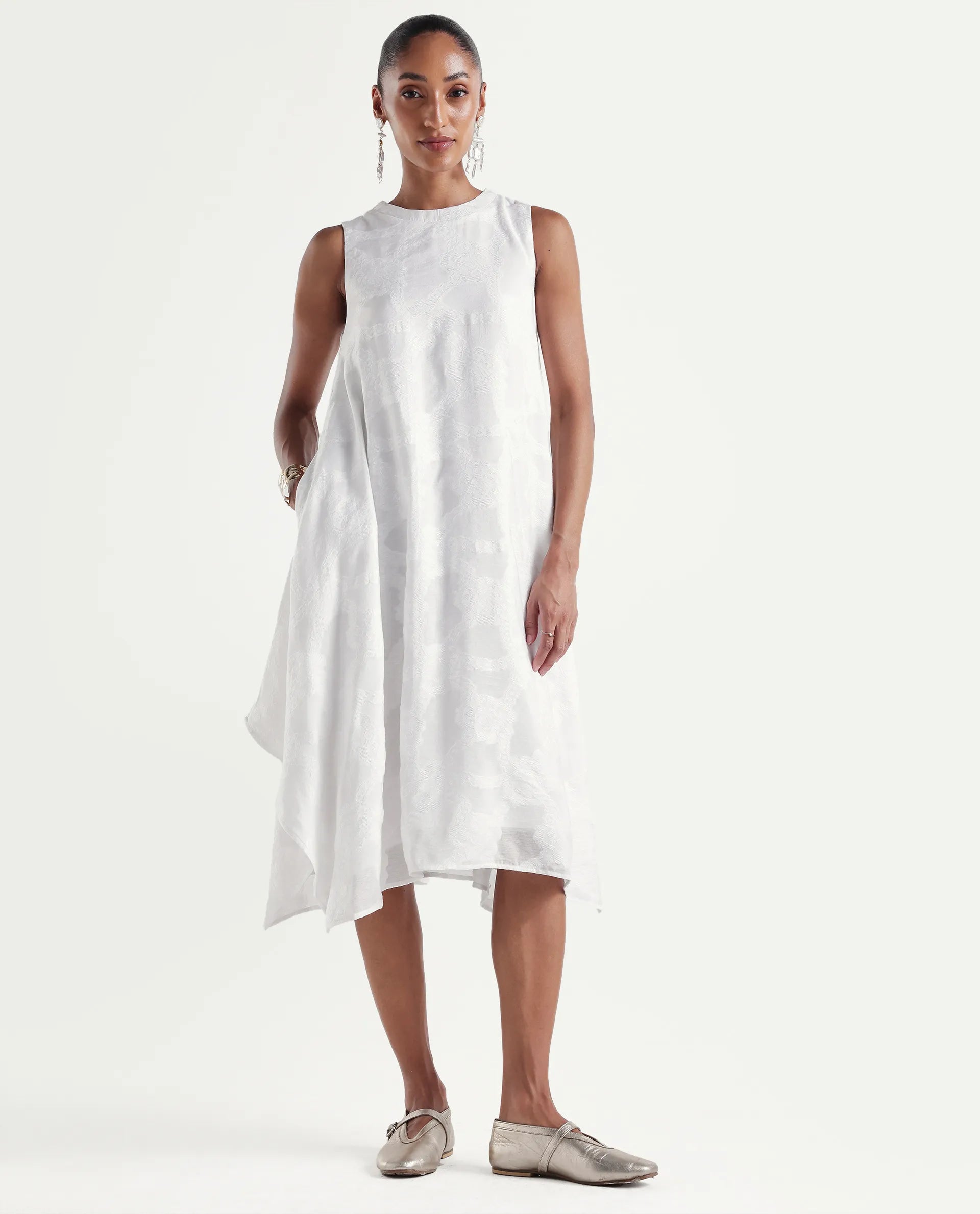 Rareism Women's Dassidy Off White Viscose Blend Crew Neck Button A-Line Jacquard Print Dress