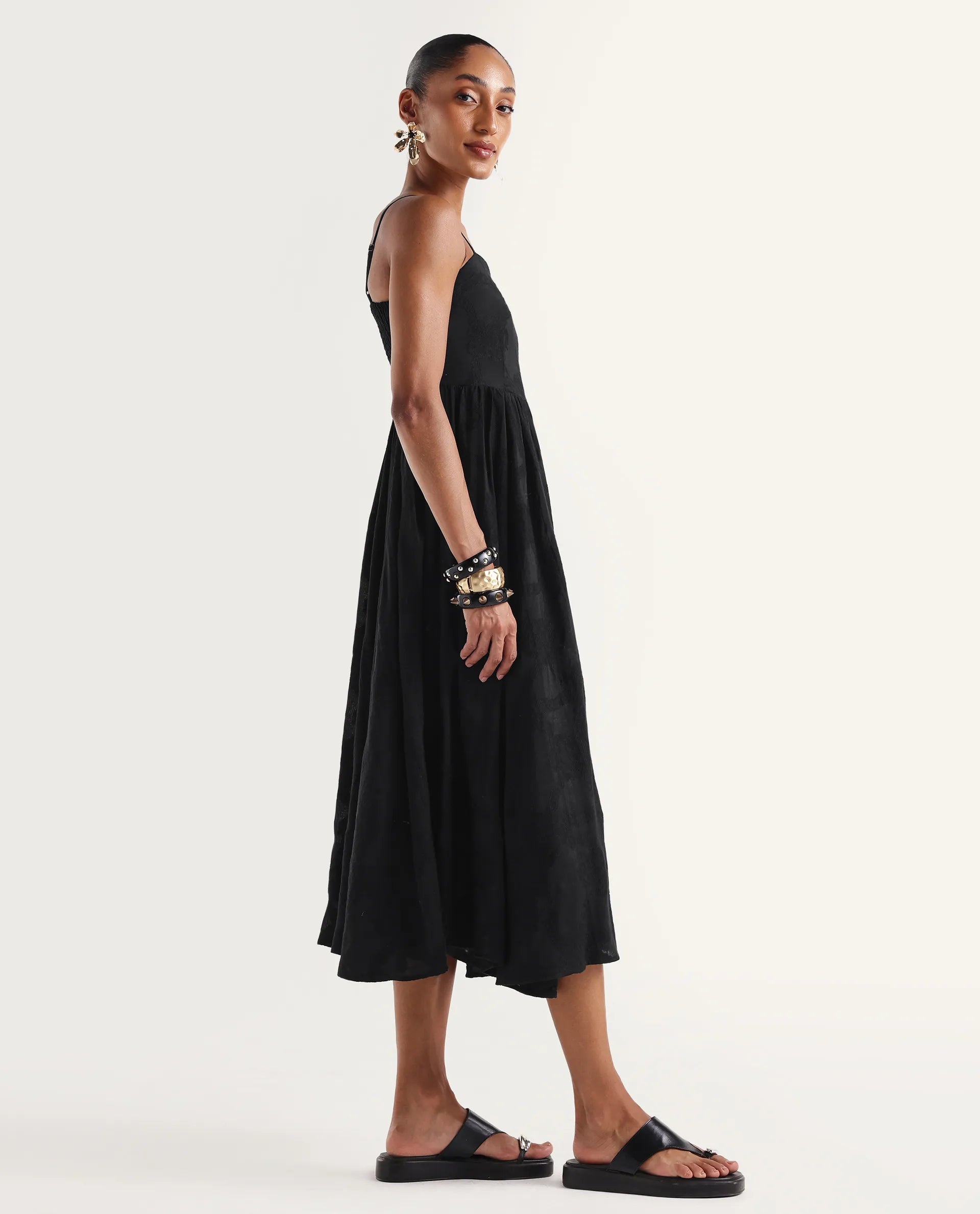 Rareism Women's Dosthu Black Viscose Blend Tube Elastic Fit And Flare Jacquard Print Dress