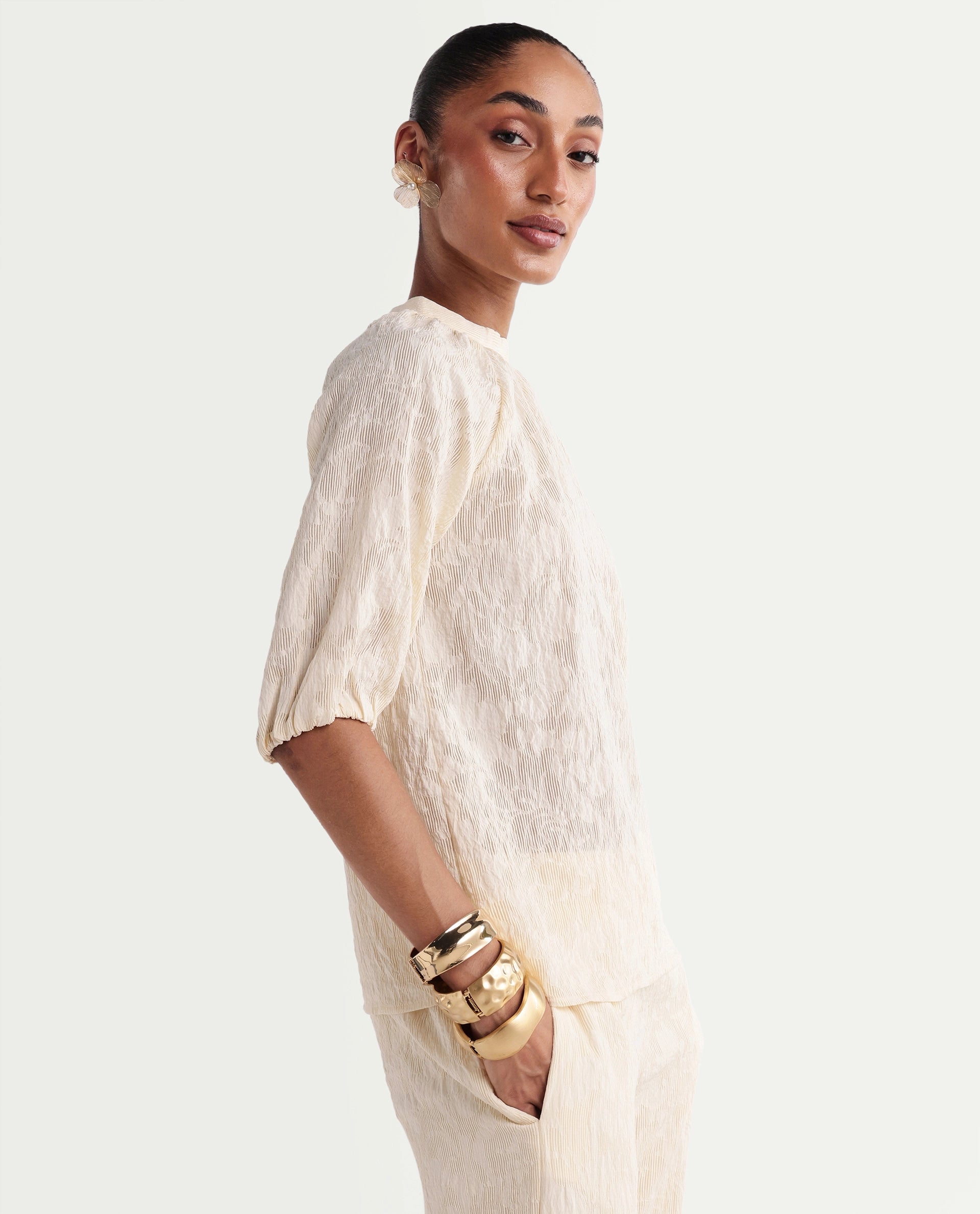 Rareism Women's Hanto-T Off White Cotton Band Collar Regular Plain Top