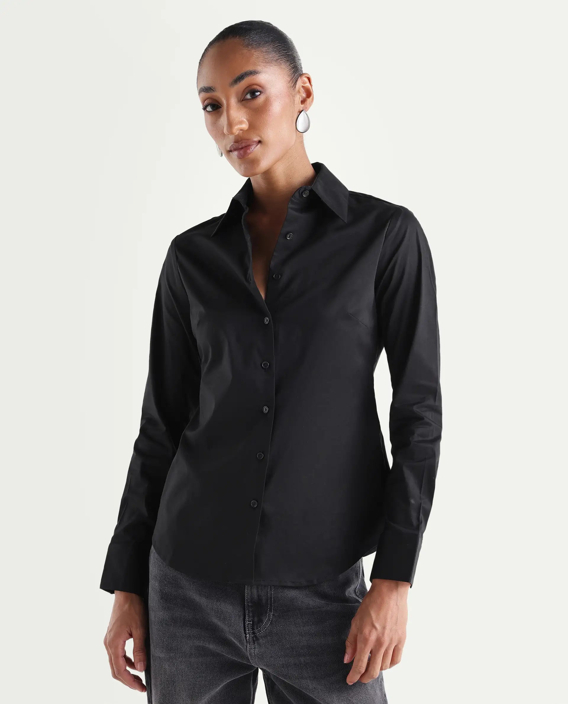 Rareism Women's Maven Black Cotton Blend Spread Collar Fitted Plain Shirt
