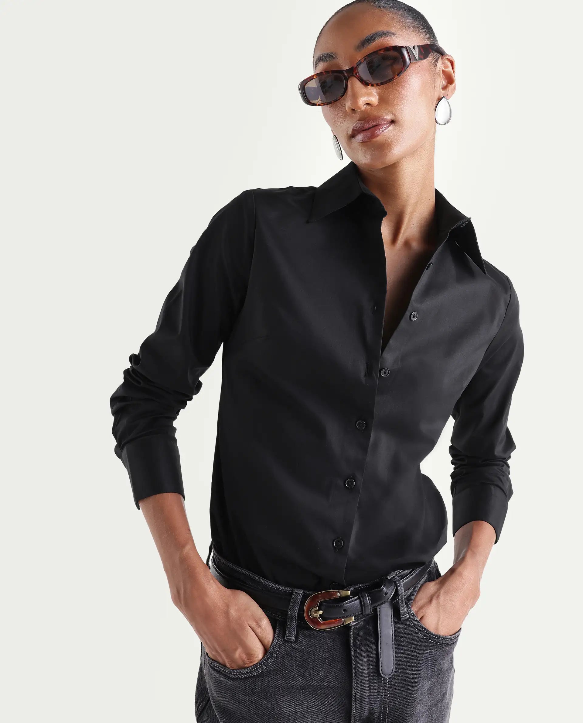 Rareism Women's Maven Black Cotton Blend Spread Collar Fitted Plain Shirt