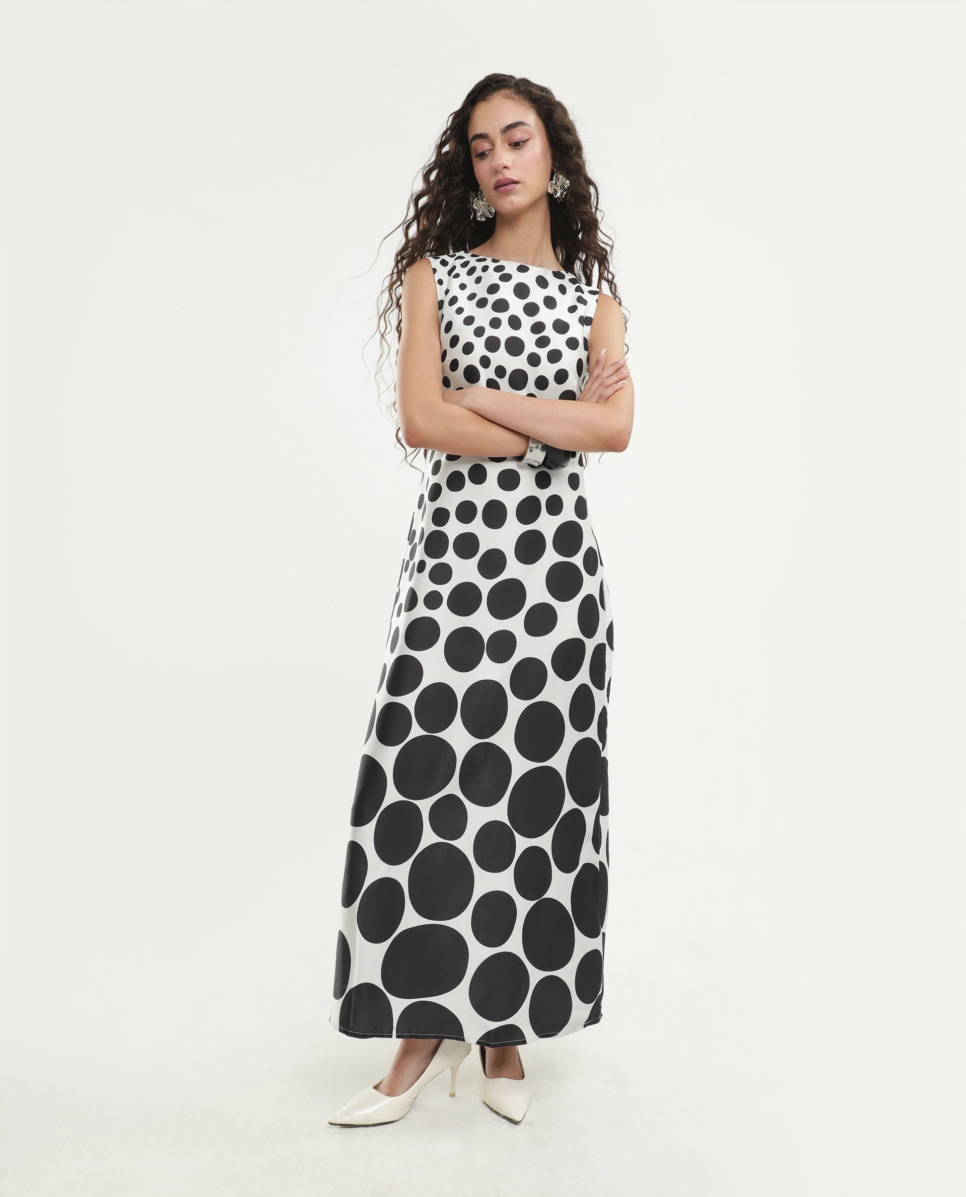 Rareism Women's Polko White Polyester Boat Neck Button And Zip Fitted Polka Print Dress