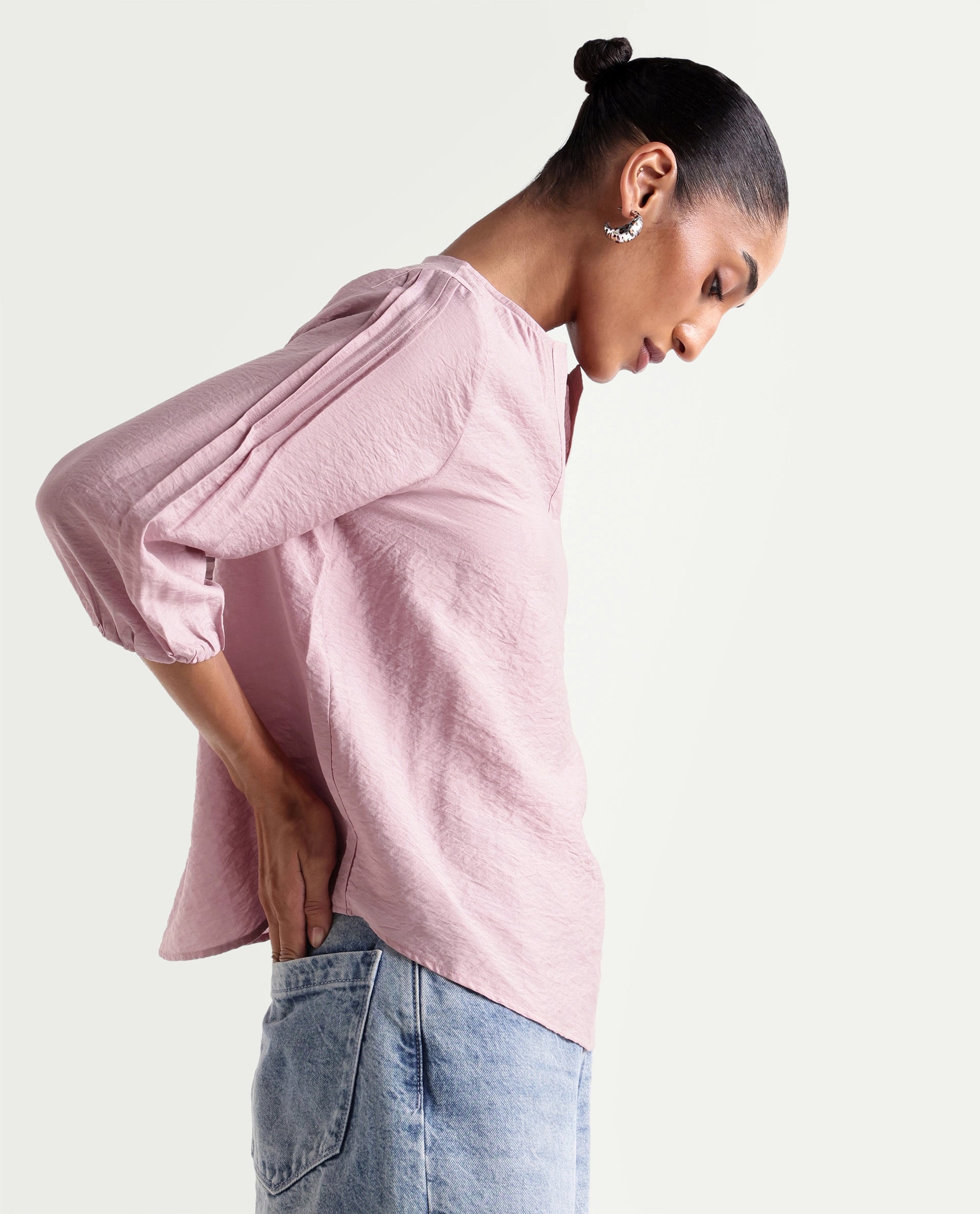 Rareism Women's Varekon Dusky Pink Viscose Blend V-Neck Relaxed Plain Top