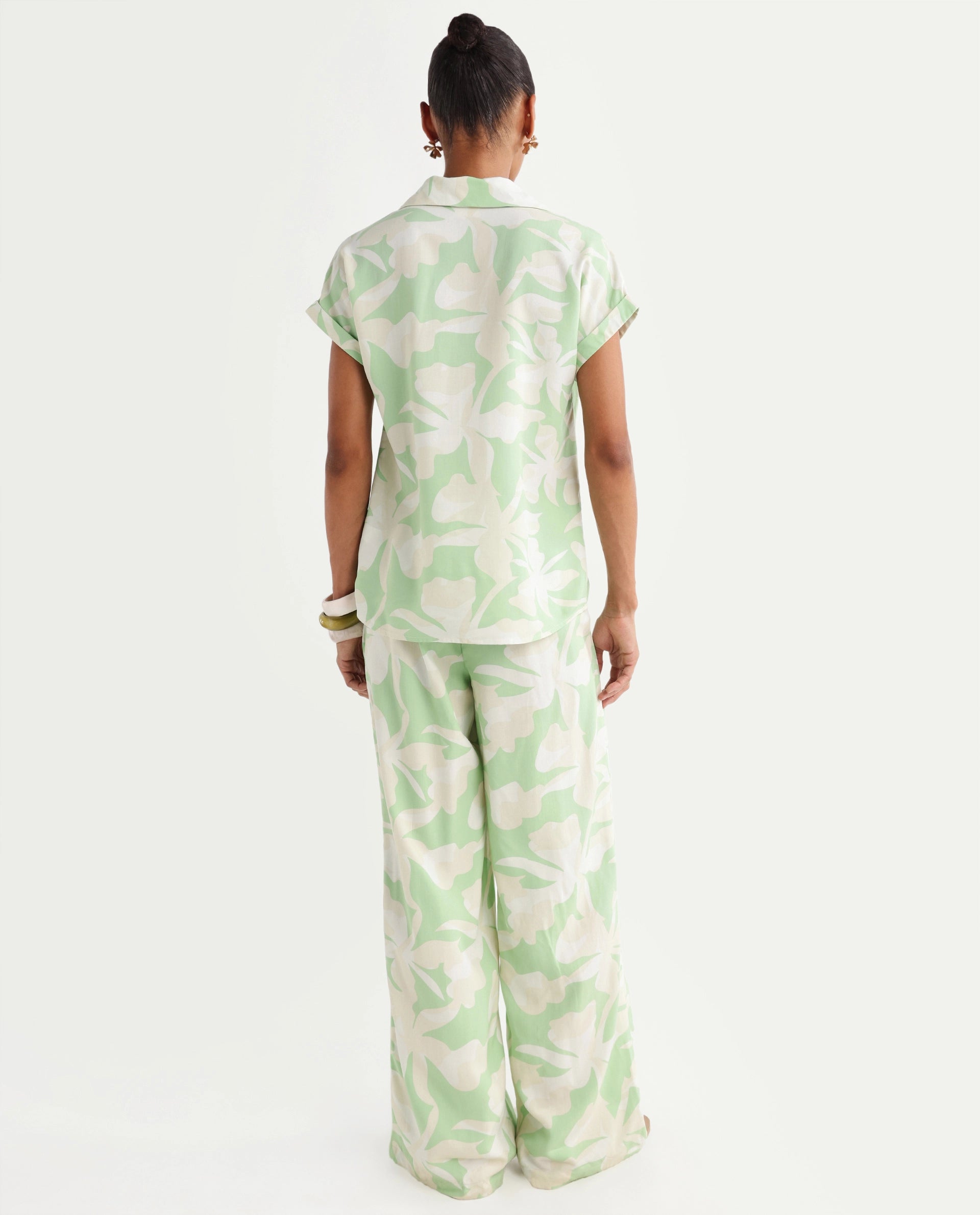 Rareism Women's Vasin-B Light Green Viscose Wide Abstract Print Trouser