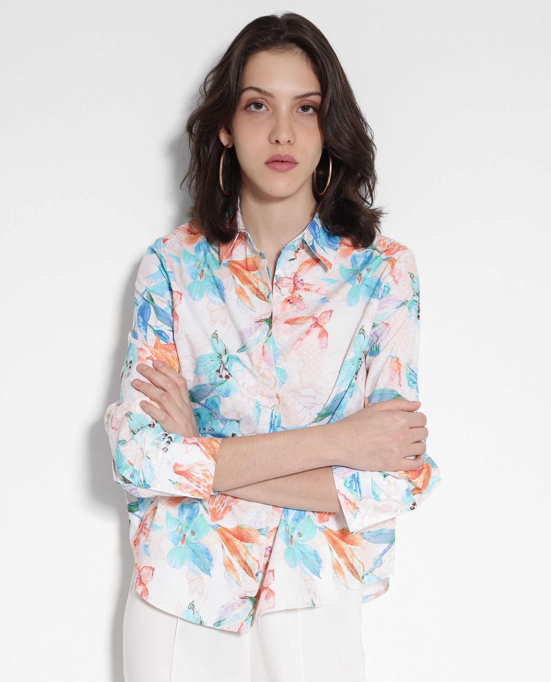 Rareism Women Abbi-SC Off White Cuffed Sleeve Collared Collar Button Relaxed Fit Floral Print Top