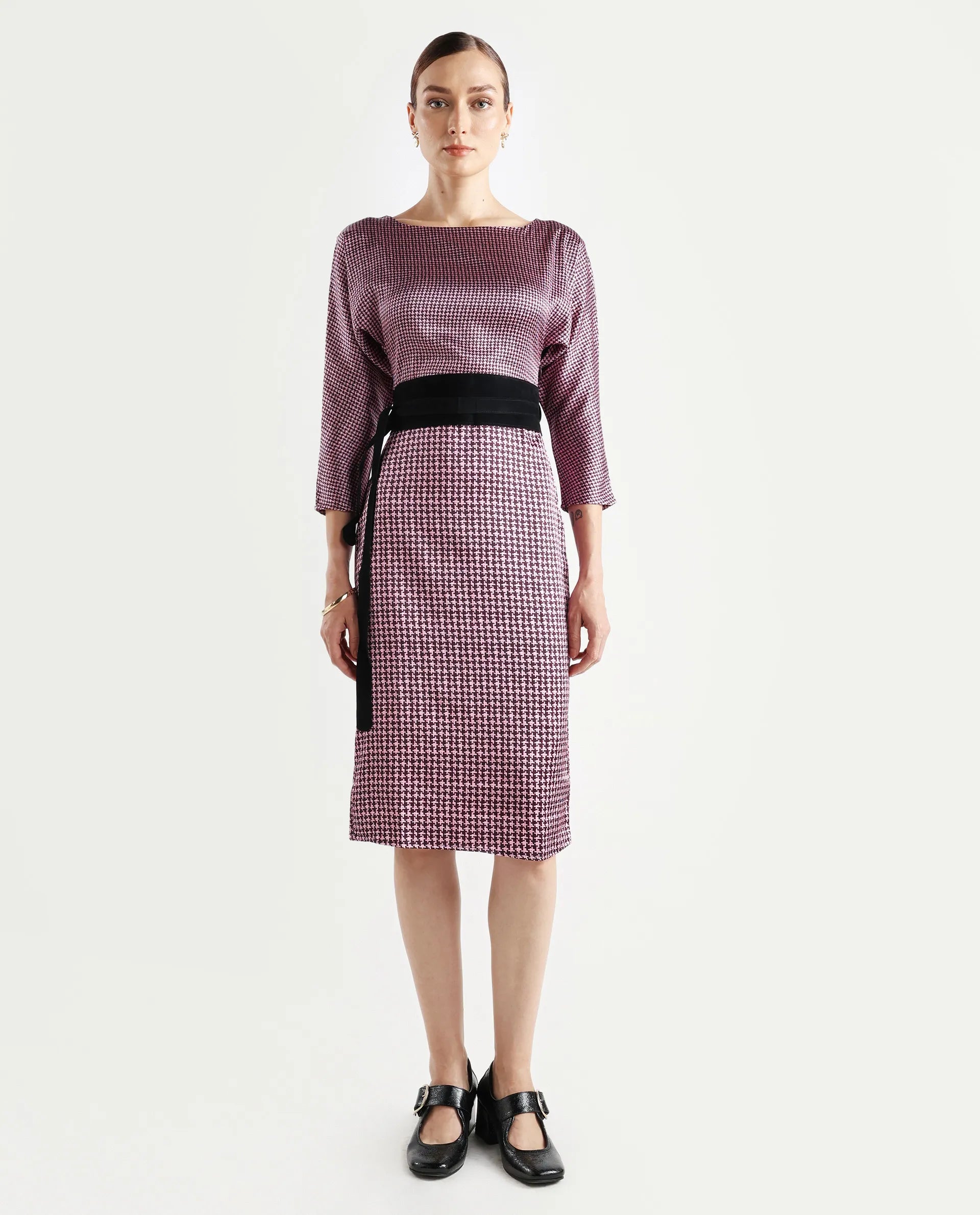 Rareism Women's Abovyan Wine Polyester Boat Neck Geometric Print Midi Straight Fit Dress