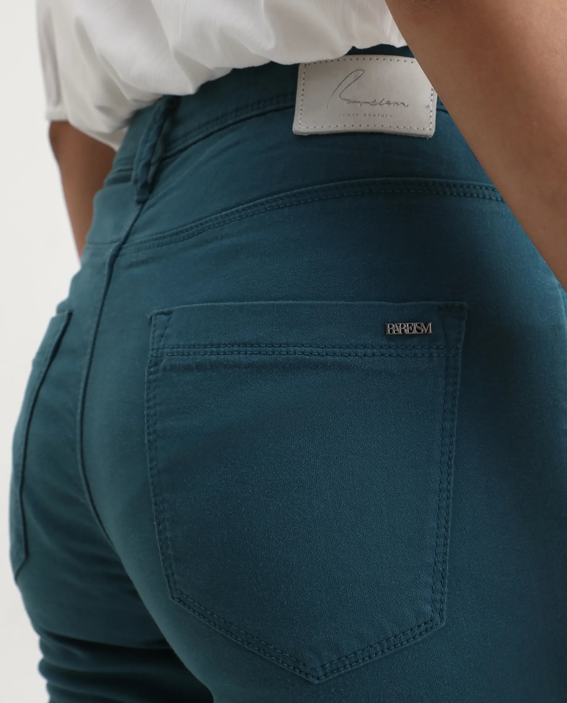 Rareism Women's Admiral Petrol Cotton Blend Plain Ankle Length Regular Fit Jeans