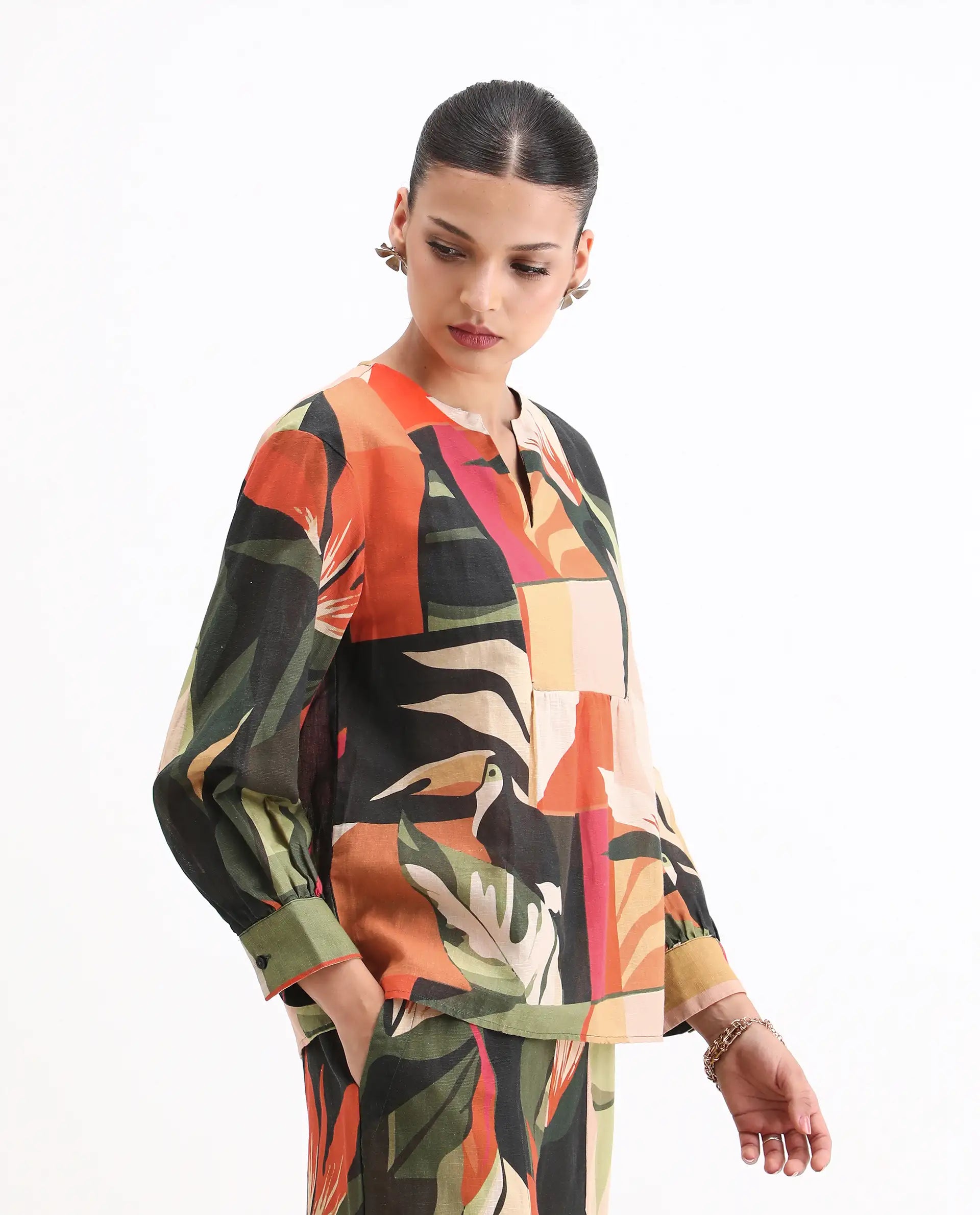 Rareism Women's Agenia-T Pastel Multi Cotton Blend Crew Neck Abstract Print Bishop Sleeve Regular Fit Top