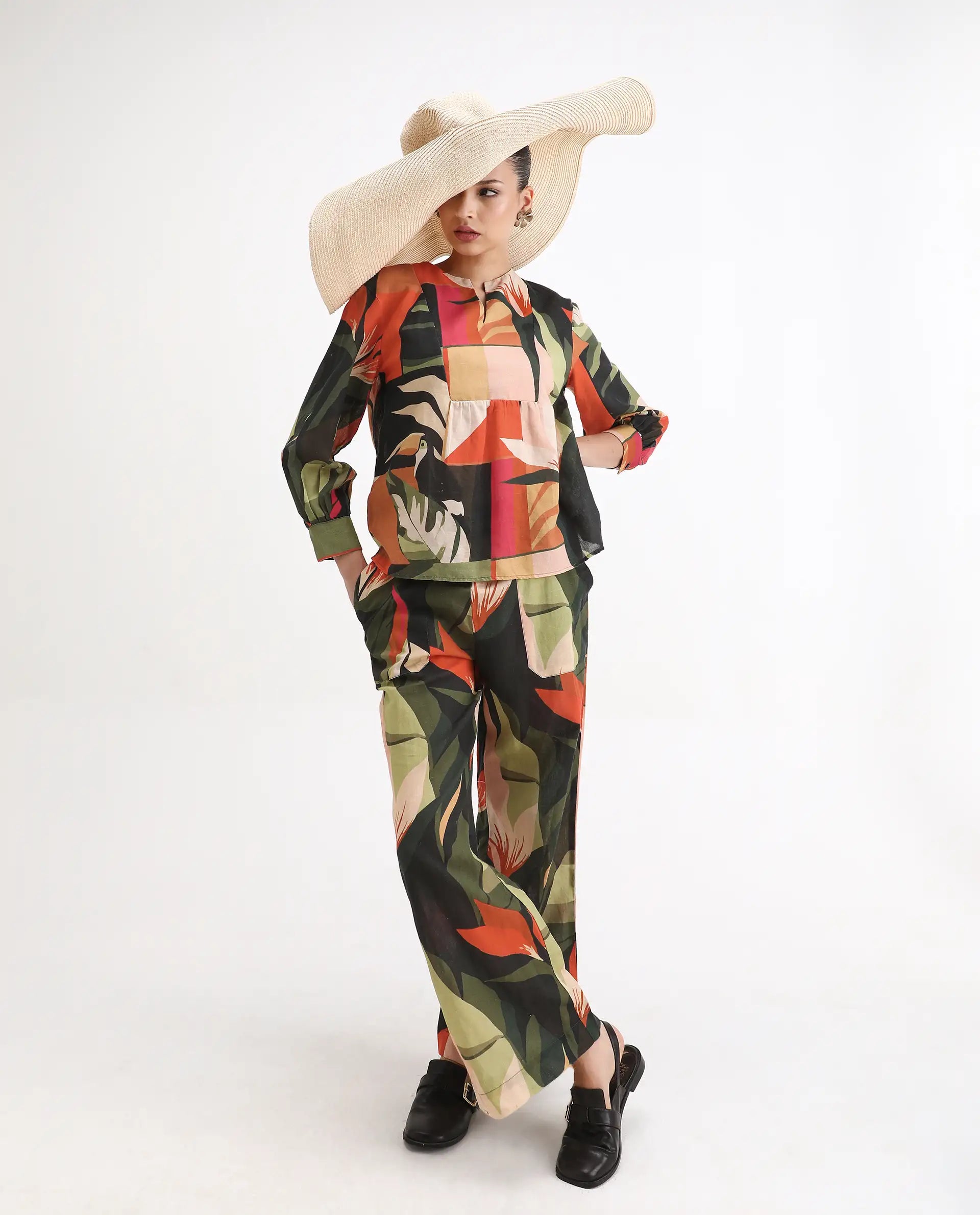 Rareism Women's Agenia-T Pastel Multi Cotton Blend Crew Neck Abstract Print Bishop Sleeve Regular Fit Top