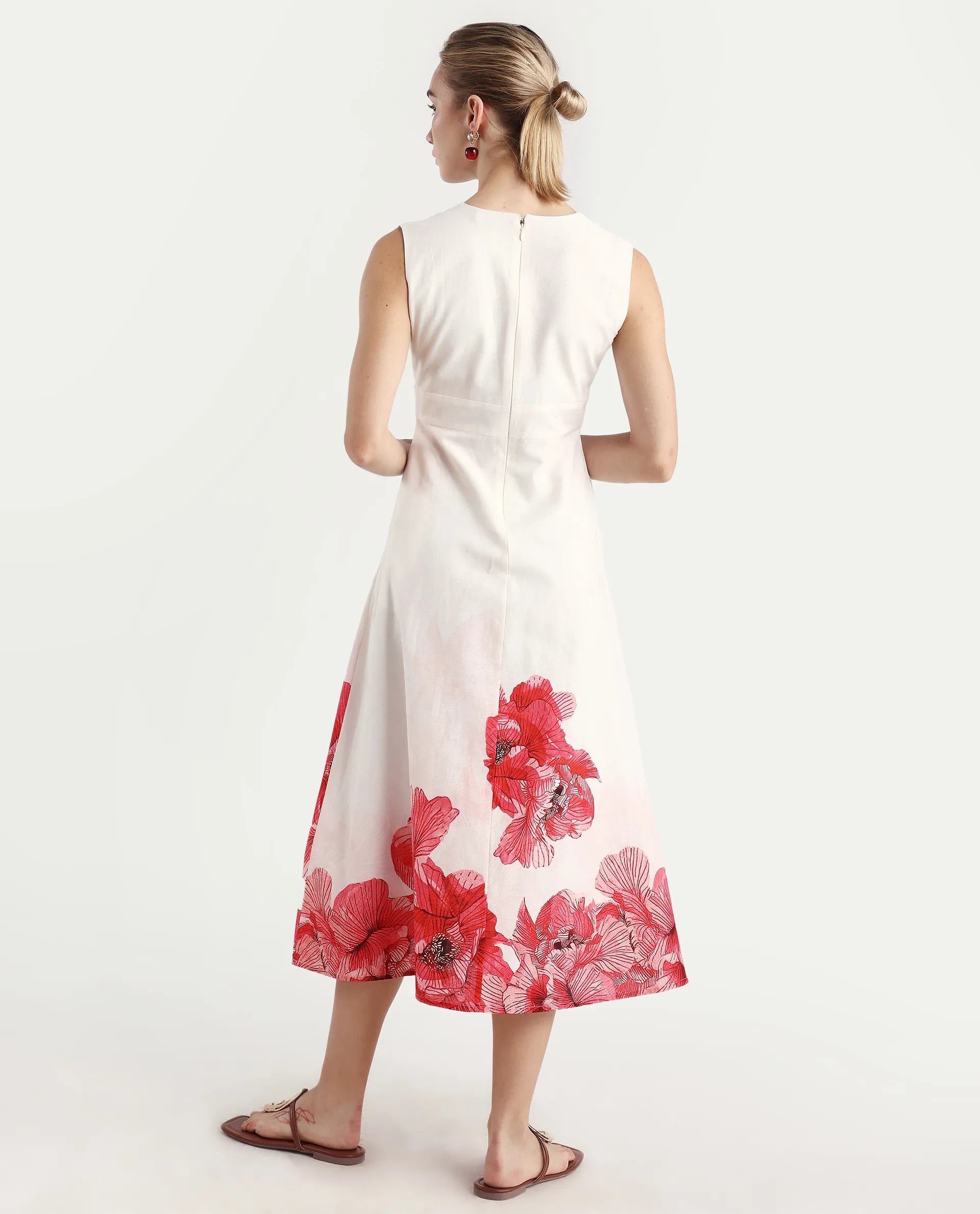 Rareism Women's Ago Off White Viscose Blend Sleeveless Fit And Flare Floral Print Dress