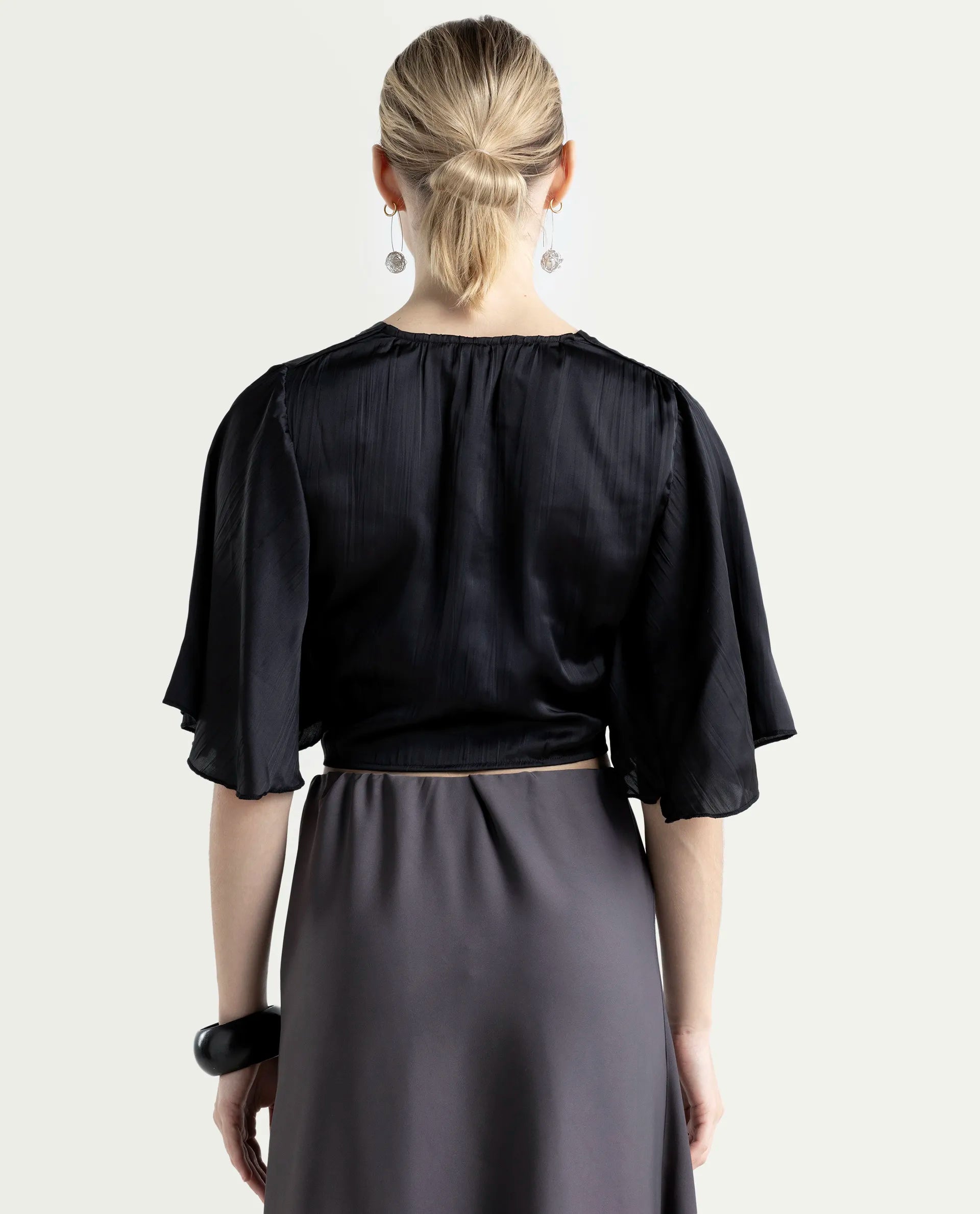 Rareism Women's Ainara Black Polyester V-Neck Plain Flared Sleeve Crop Regular Fit Top