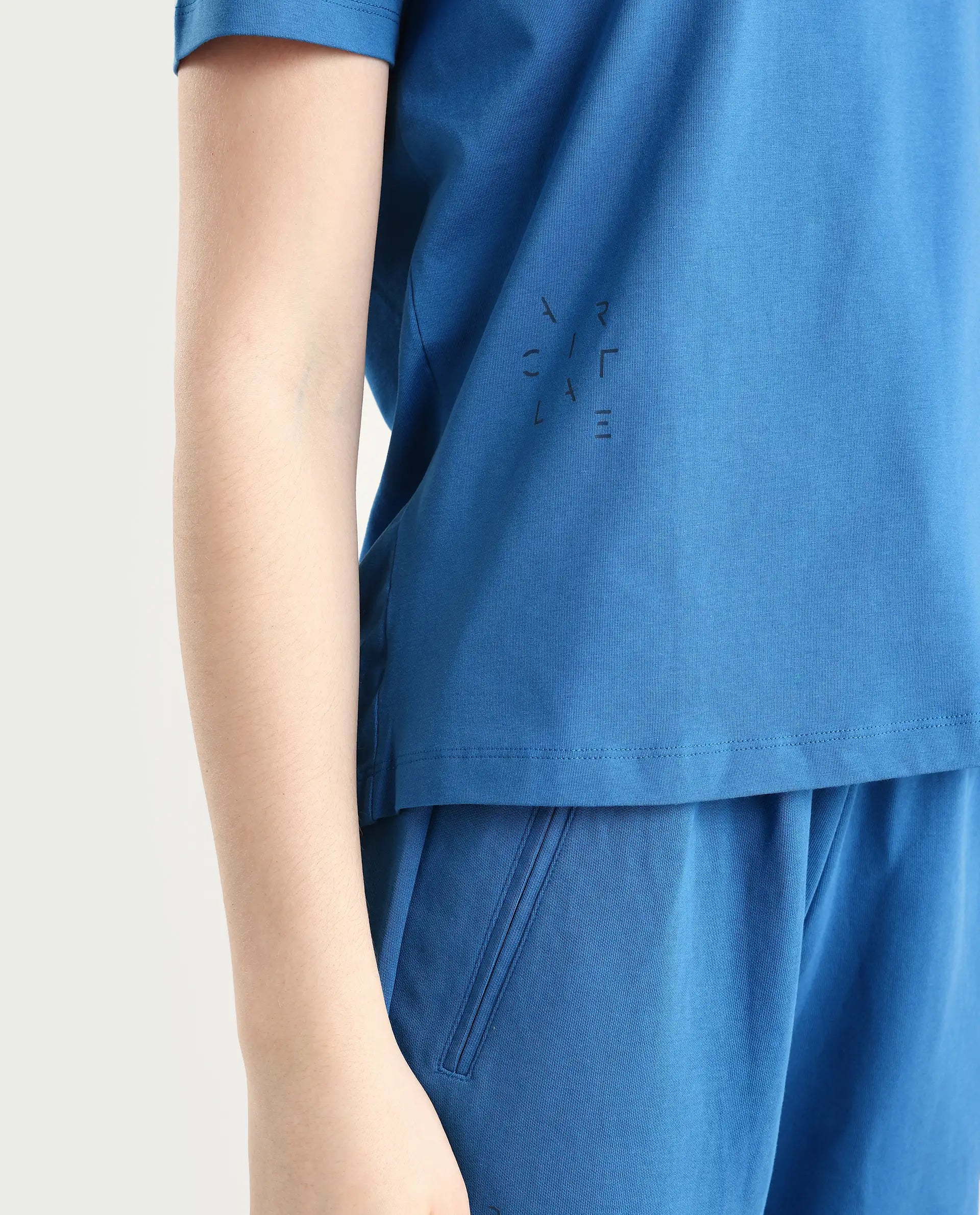 Rareism Women's Light Weight High Stretch 180 Gsm Cotton Crew Neck Plain Regular Fit T-Shirt